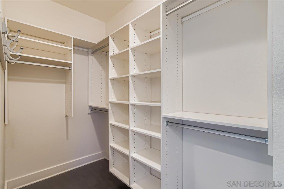 Detail Gallery Image 14 of 55 For 2624  Aperture Cir, San Diego,  CA 92108 - 3 Beds | 2/1 Baths