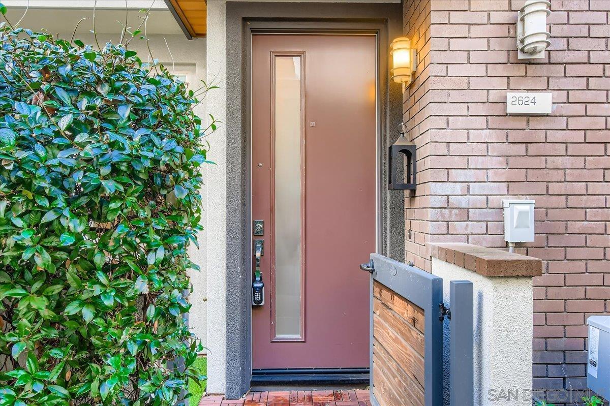 Detail Gallery Image 23 of 55 For 2624  Aperture Cir, San Diego,  CA 92108 - 3 Beds | 2/1 Baths