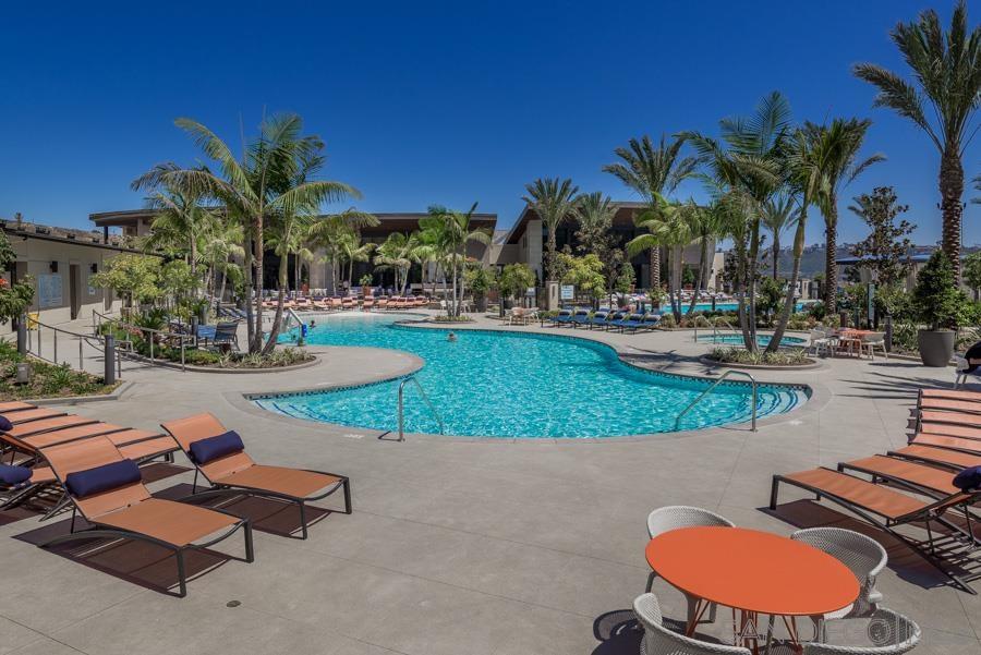 Detail Gallery Image 40 of 55 For 2624  Aperture Cir, San Diego,  CA 92108 - 3 Beds | 2/1 Baths