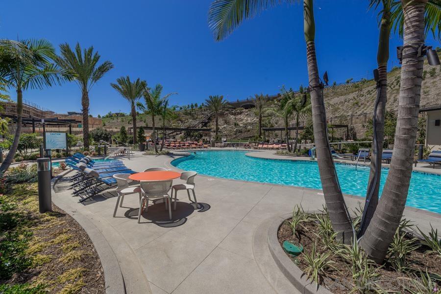 Detail Gallery Image 44 of 55 For 2624  Aperture Cir, San Diego,  CA 92108 - 3 Beds | 2/1 Baths