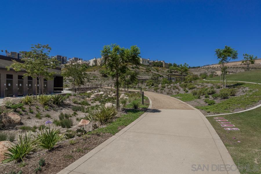 Detail Gallery Image 49 of 55 For 2624  Aperture Cir, San Diego,  CA 92108 - 3 Beds | 2/1 Baths