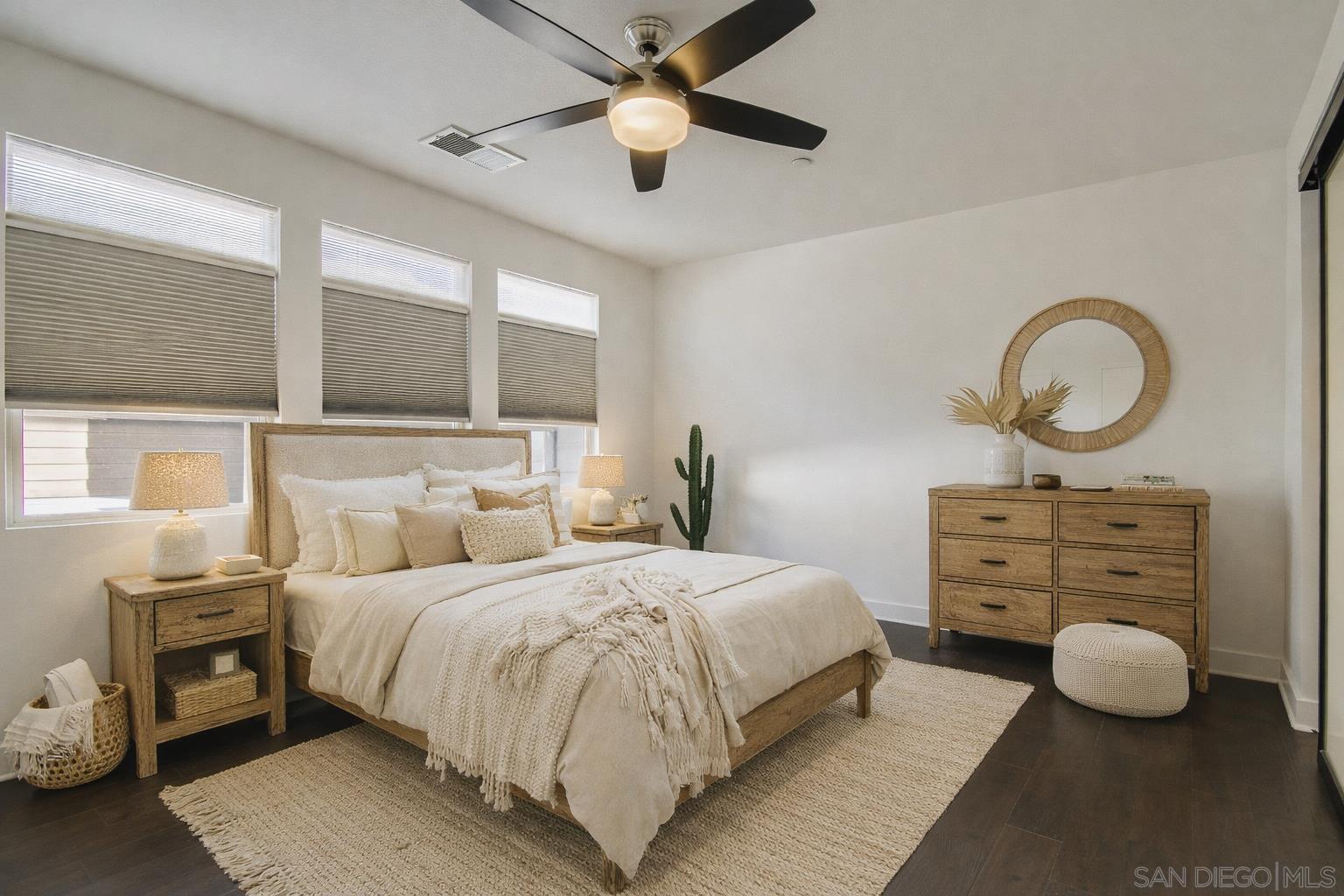 Detail Gallery Image 9 of 55 For 2624  Aperture Cir, San Diego,  CA 92108 - 3 Beds | 2/1 Baths