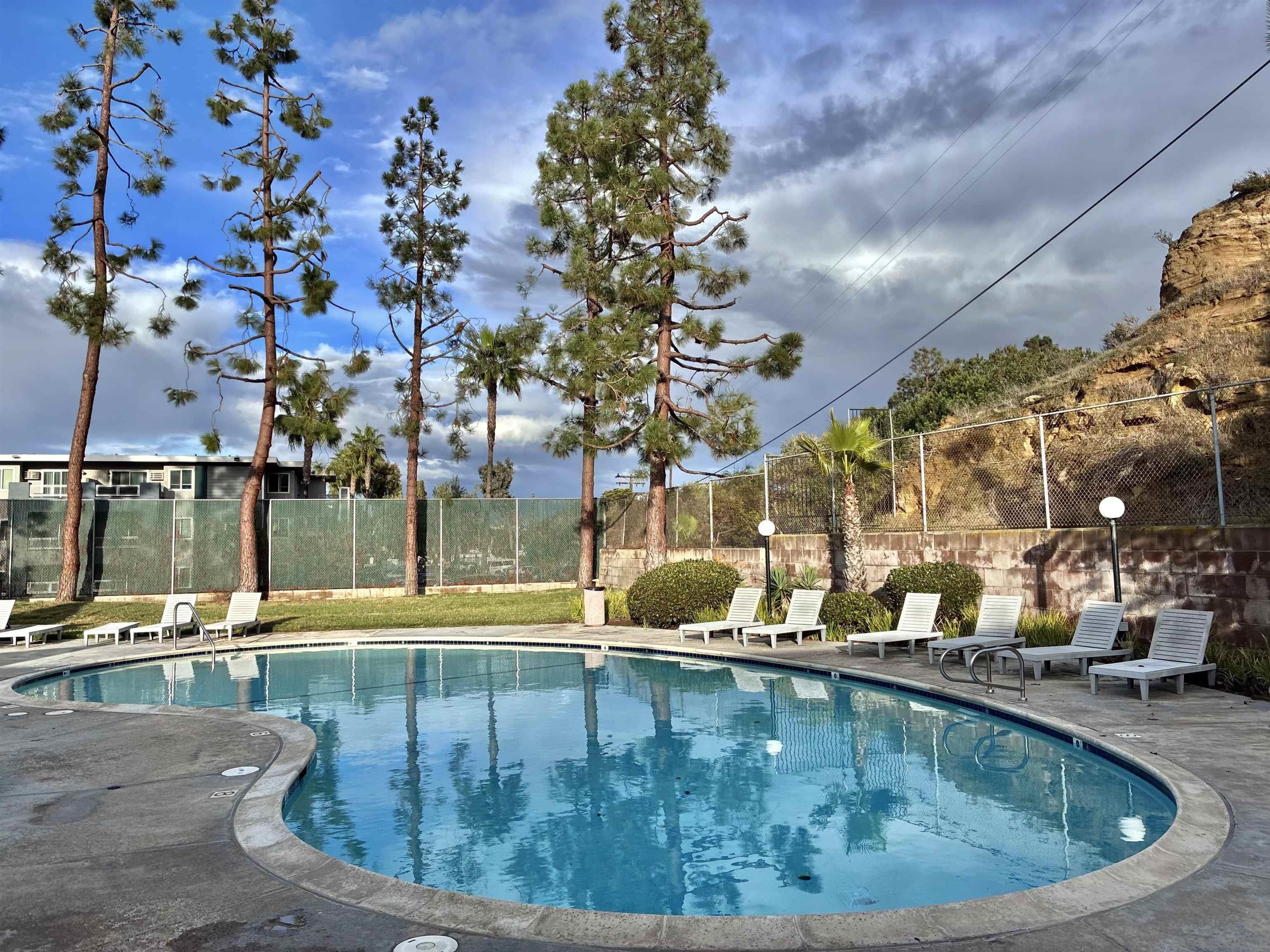 Detail Gallery Image 23 of 34 For 3116  Groton Way  #2,  San Diego,  CA 92110 - 3 Beds | 2 Baths