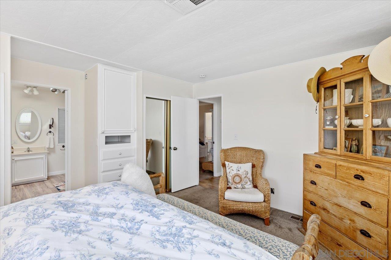 Detail Gallery Image 10 of 44 For 7027  San Bartolo  #43,  Carlsbad,  CA 92011 - 2 Beds | 2 Baths