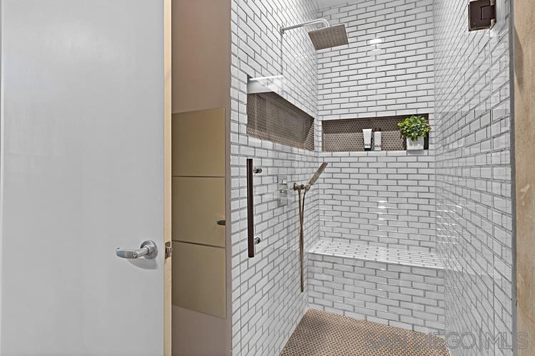 Detail Gallery Image 14 of 41 For 1050  Island Ave  #110,  San Diego,  CA 92101 - 1 Beds | 2 Baths