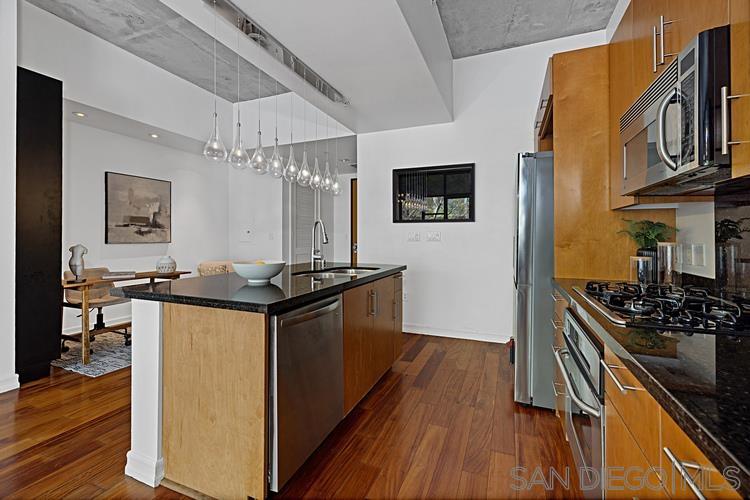 Detail Gallery Image 5 of 41 For 1050  Island Ave  #110,  San Diego,  CA 92101 - 1 Beds | 2 Baths