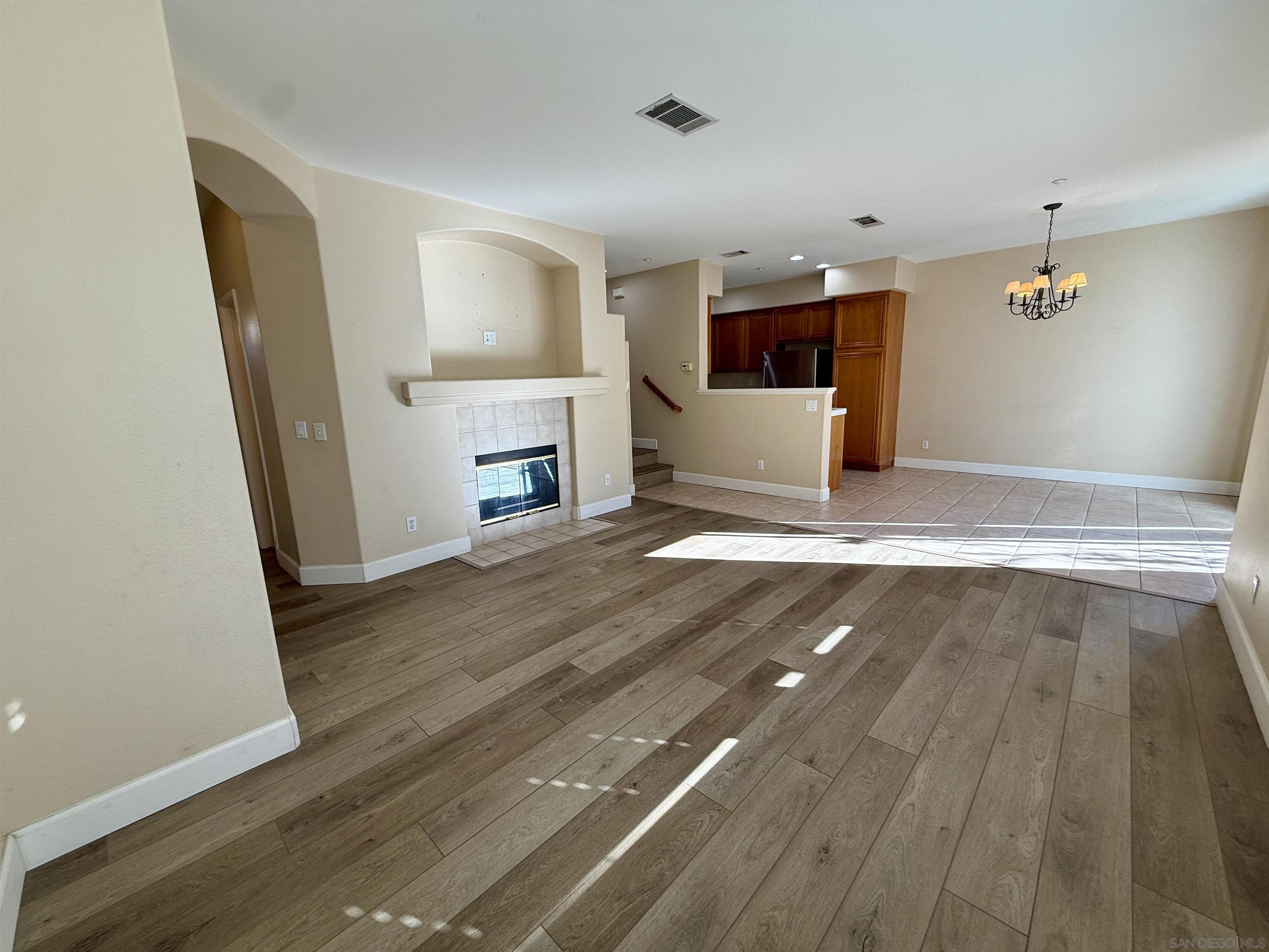 Detail Gallery Image 12 of 50 For 6471  Terraza Portico, Carlsbad,  CA 92009 - 3 Beds | 2/1 Baths