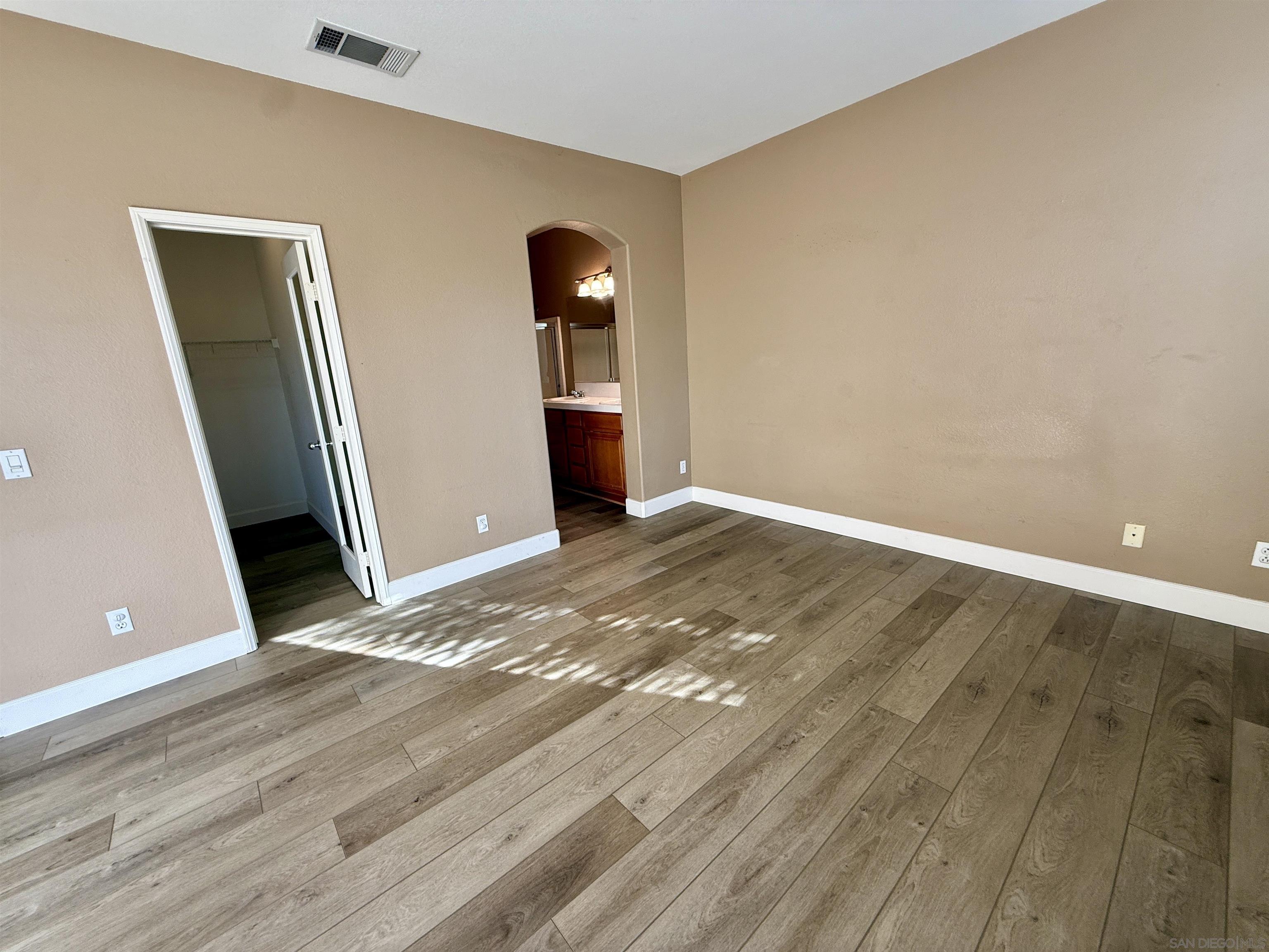 Detail Gallery Image 16 of 50 For 6471  Terraza Portico, Carlsbad,  CA 92009 - 3 Beds | 2/1 Baths