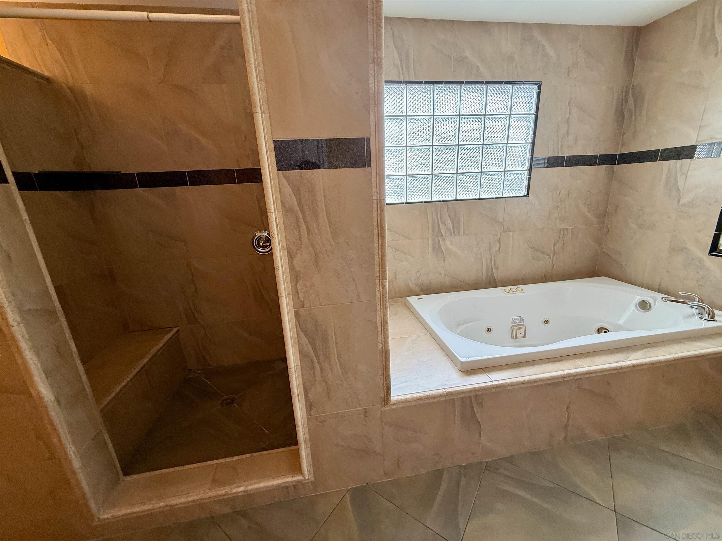 Detail Gallery Image 18 of 65 For 12665  Sundance Ave, San Diego,  CA 92129 - 7 Beds | 4 Baths