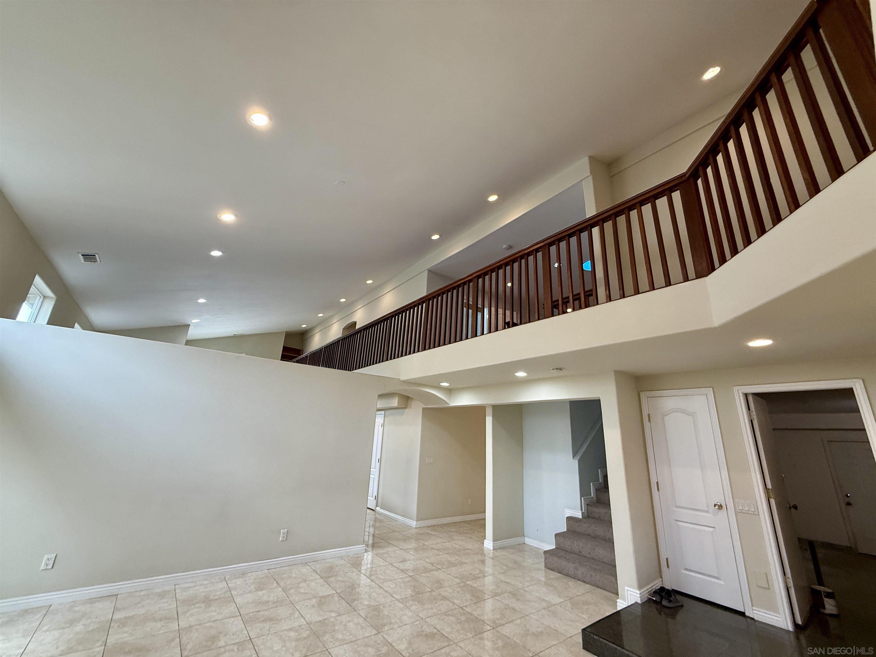 Detail Gallery Image 22 of 65 For 12665  Sundance Ave, San Diego,  CA 92129 - 7 Beds | 4 Baths