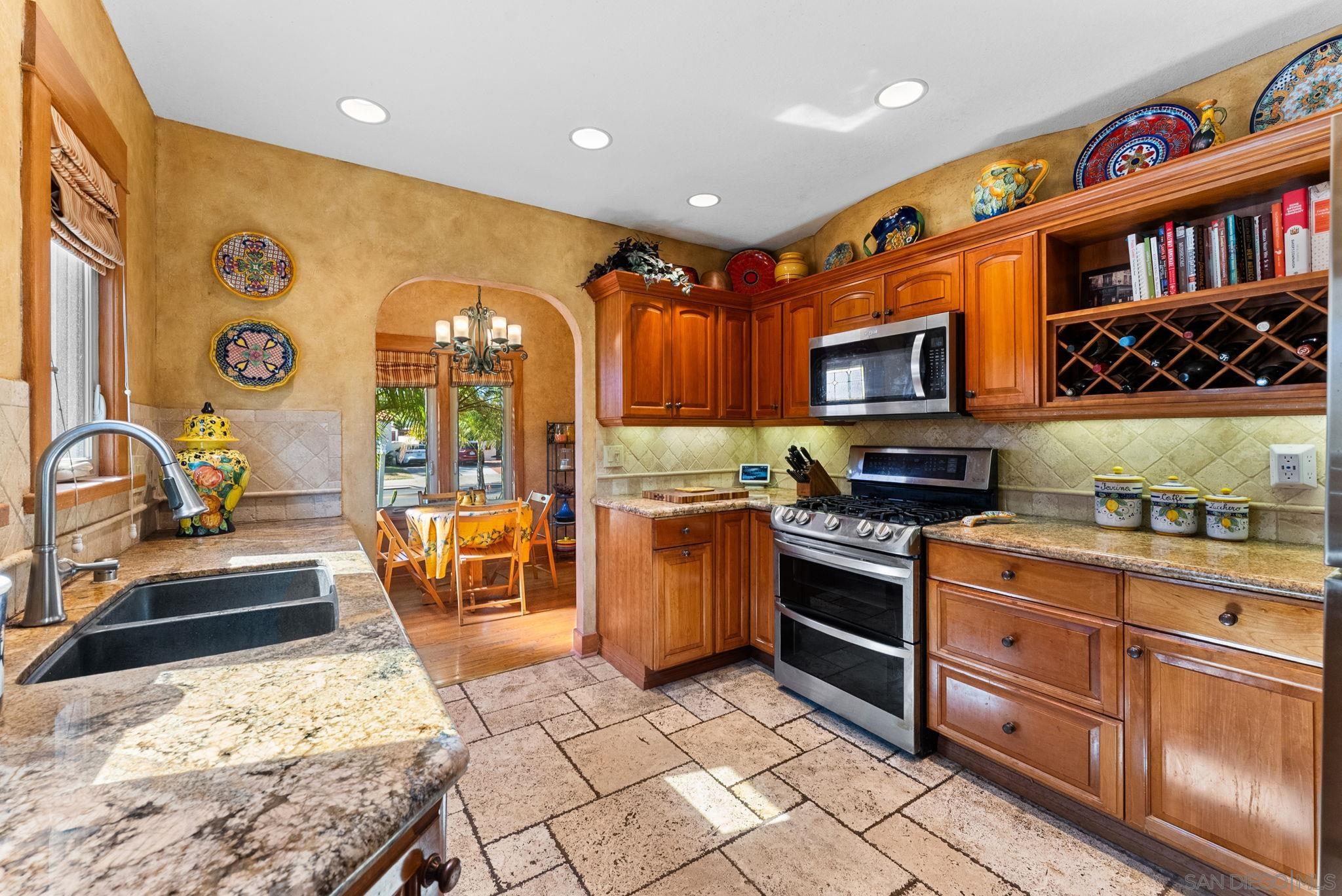 Detail Gallery Image 11 of 48 For 4965  Marlborough Drive, San Diego,  CA 92116 - 3 Beds | 2 Baths