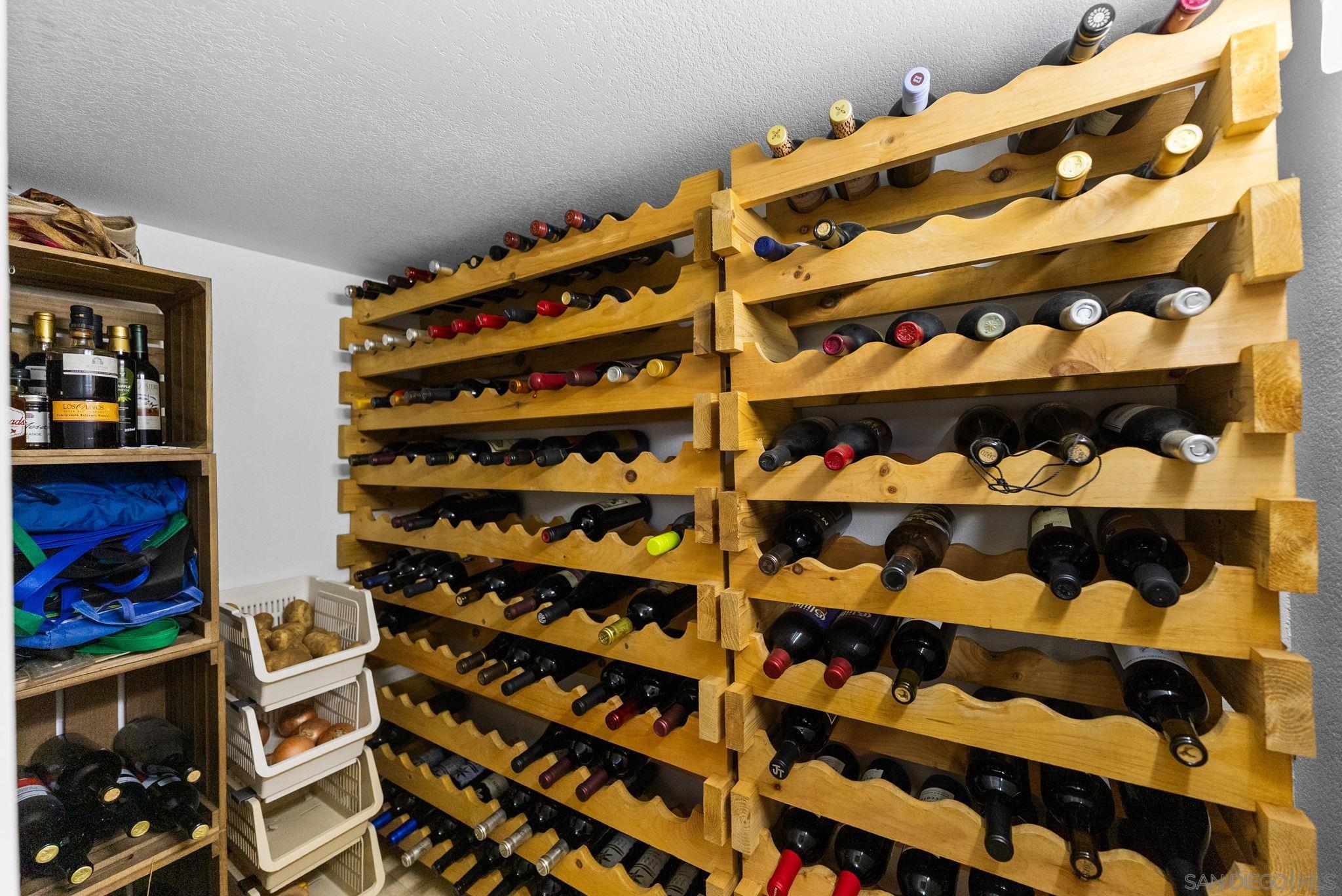 Detail Gallery Image 13 of 48 For 4965  Marlborough Drive, San Diego,  CA 92116 - 3 Beds | 2 Baths