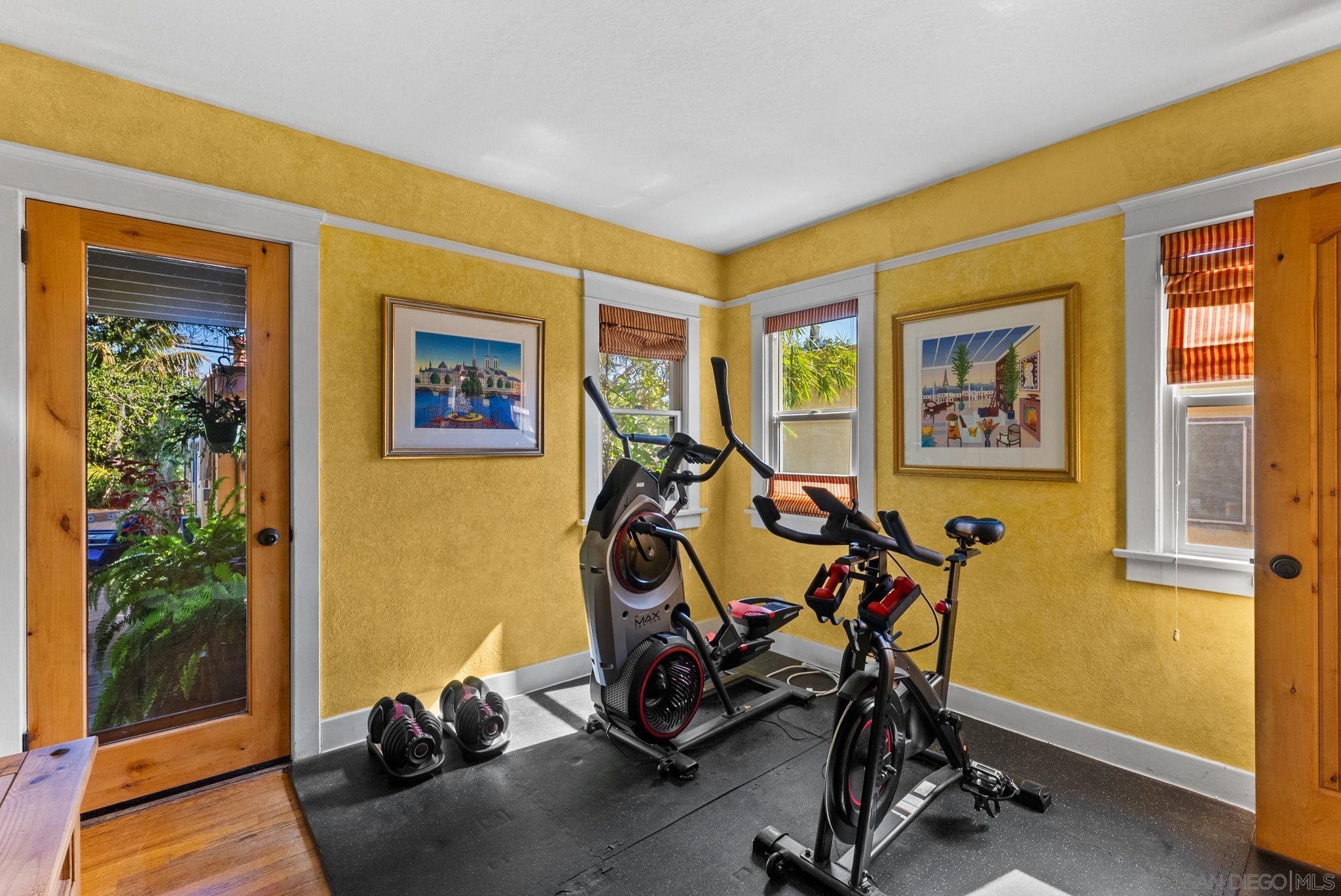 Detail Gallery Image 25 of 48 For 4965  Marlborough Drive, San Diego,  CA 92116 - 3 Beds | 2 Baths