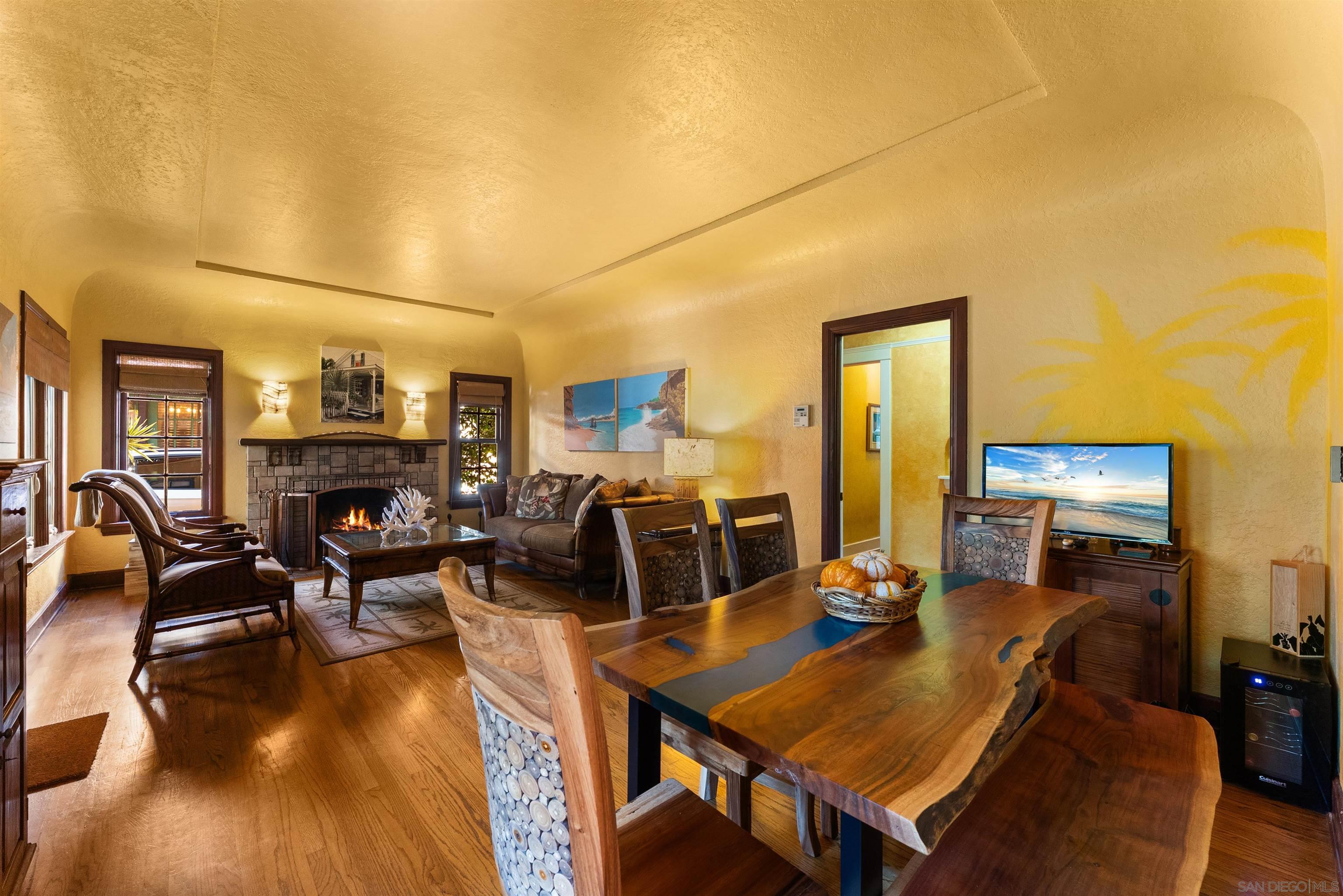 Detail Gallery Image 7 of 48 For 4965  Marlborough Drive, San Diego,  CA 92116 - 3 Beds | 2 Baths