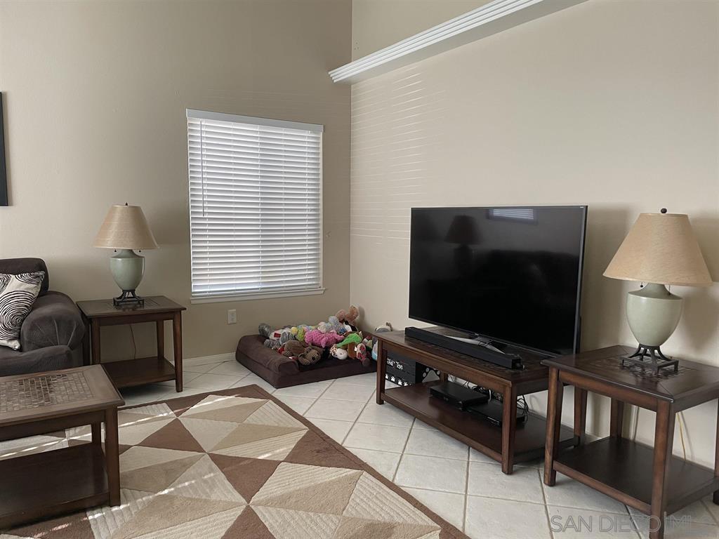 Detail Gallery Image 2 of 30 For 17445  Hada Dr, San Diego,  CA 92127 - 4 Beds | 2 Baths