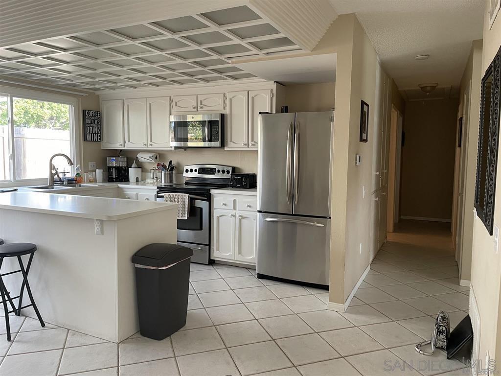 Detail Gallery Image 8 of 30 For 17445  Hada Dr, San Diego,  CA 92127 - 4 Beds | 2 Baths