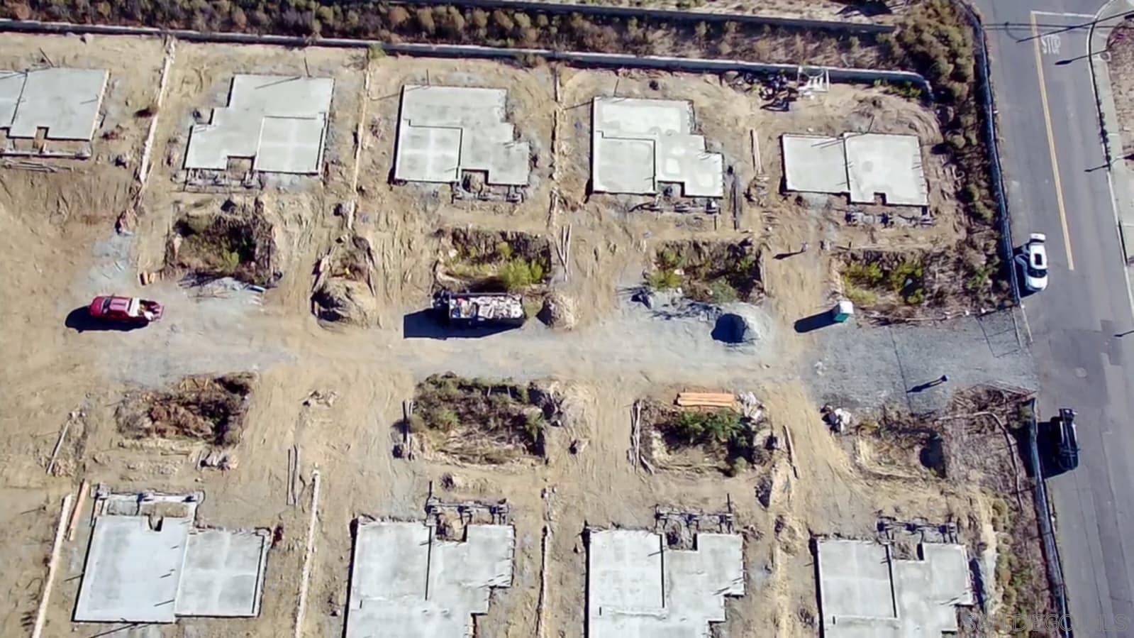 Detail Gallery Image 8 of 8 For 550  Lillian Jane Lane, Ramona,  CA 92065 - 3 Beds | 3 Baths