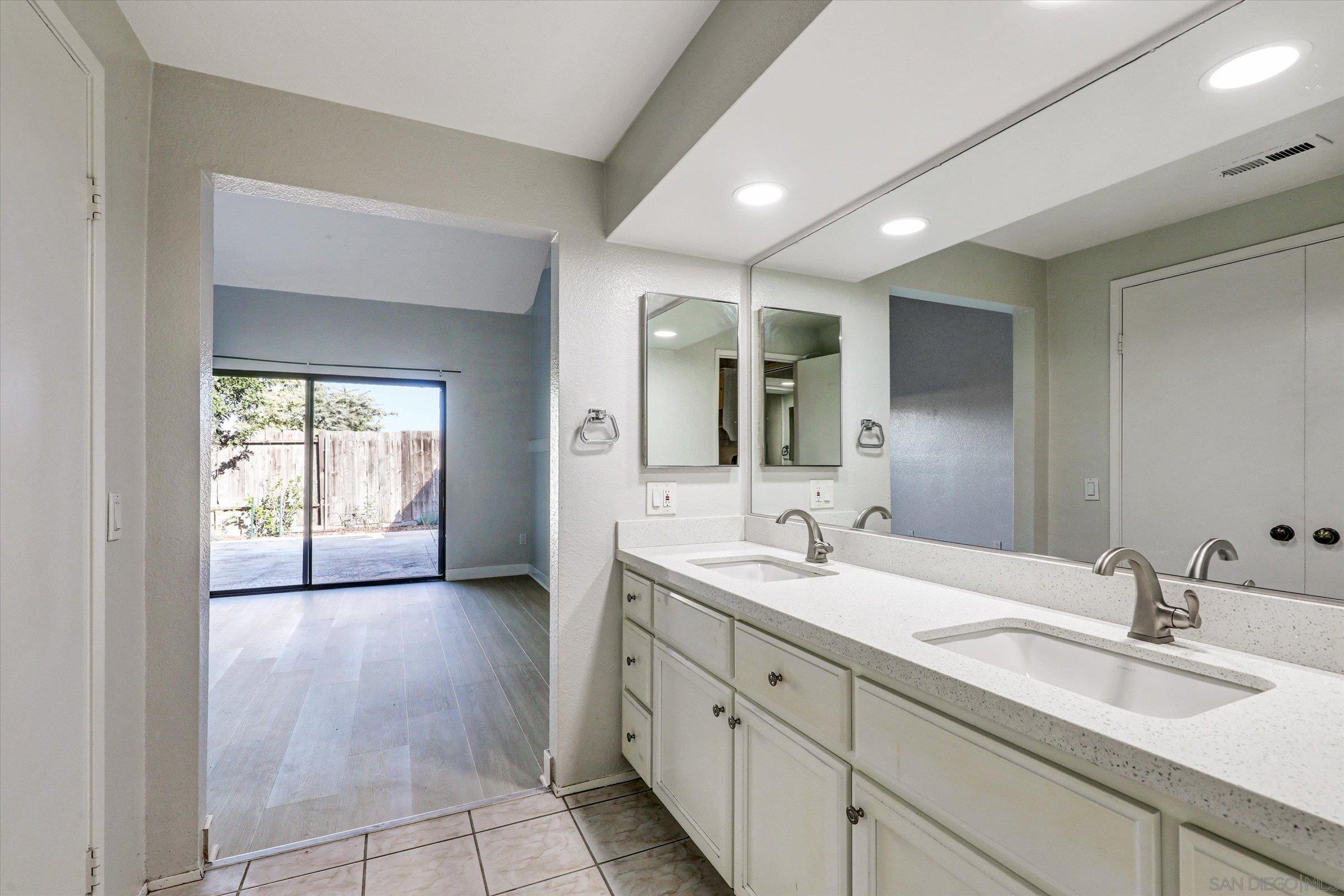 Detail Gallery Image 20 of 27 For 9488  Hiker Hill Rd, San Diego,  CA 92129 - 2 Beds | 1/1 Baths