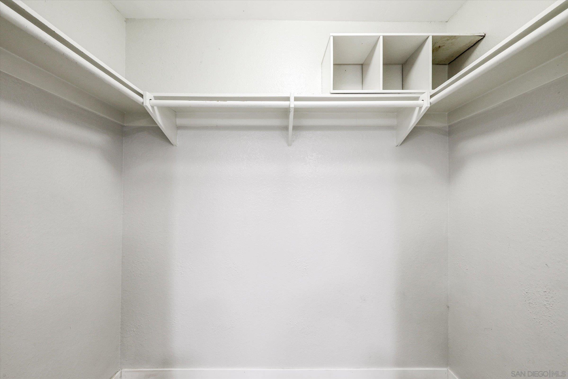 Detail Gallery Image 22 of 27 For 9488  Hiker Hill Rd, San Diego,  CA 92129 - 2 Beds | 1/1 Baths