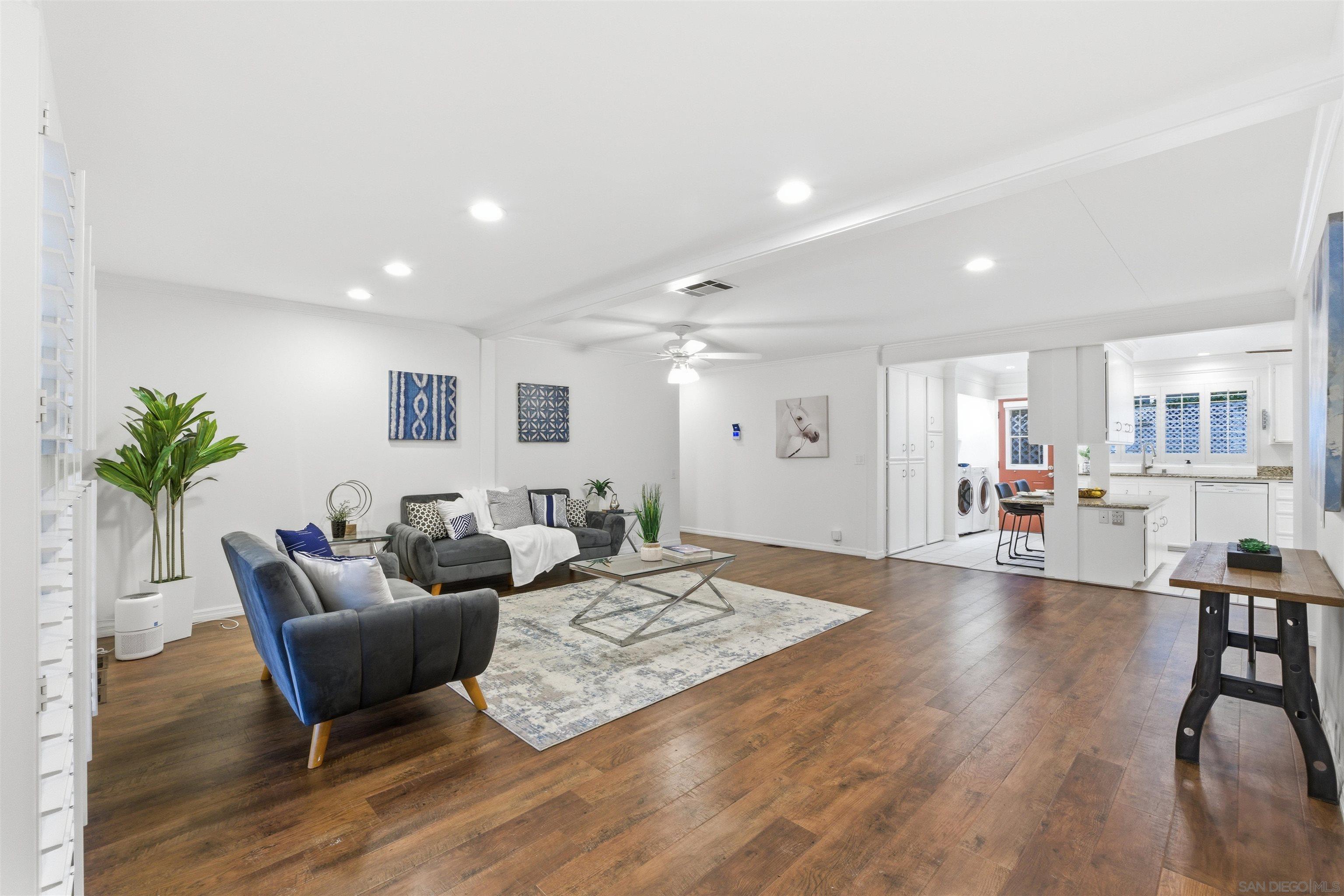 Detail Gallery Image 14 of 38 For 630  via Columbia, Vista,  CA 92081 - 2 Beds | 2 Baths