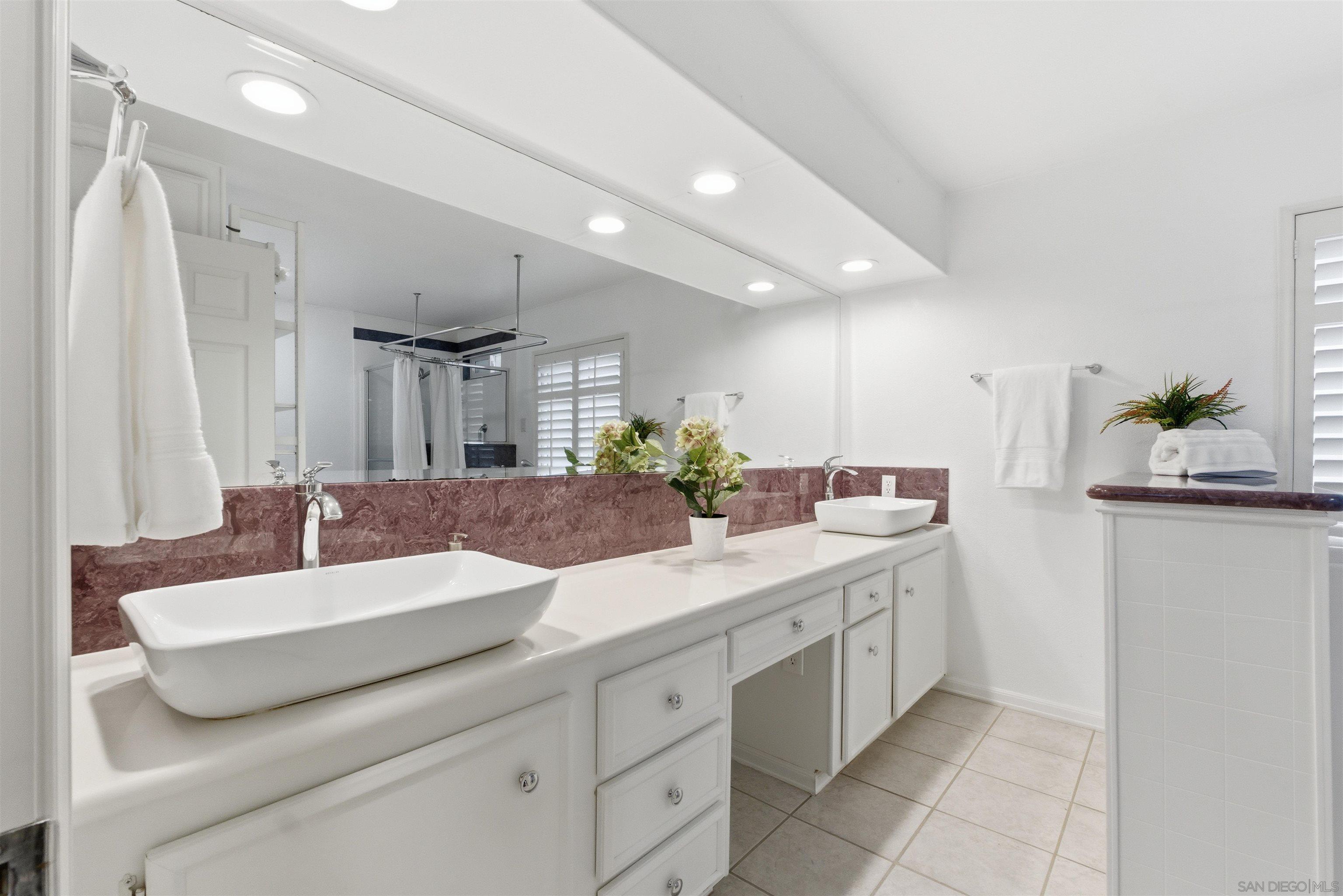 Detail Gallery Image 22 of 38 For 630  via Columbia, Vista,  CA 92081 - 2 Beds | 2 Baths
