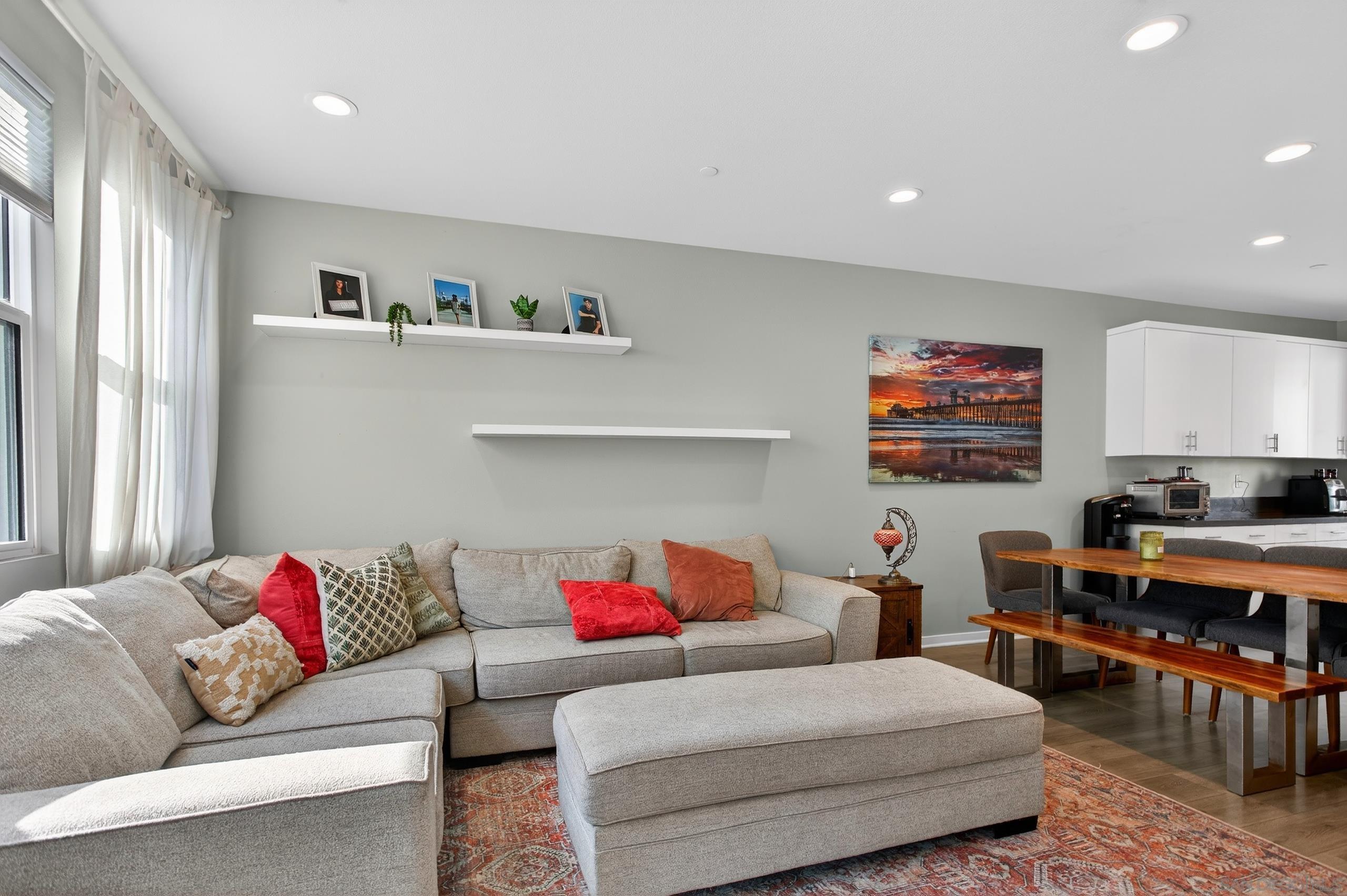 Detail Gallery Image 11 of 53 For 1566  Vista Del Mar  2, Oceanside,  CA 92054 - 3 Beds | 3/1 Baths