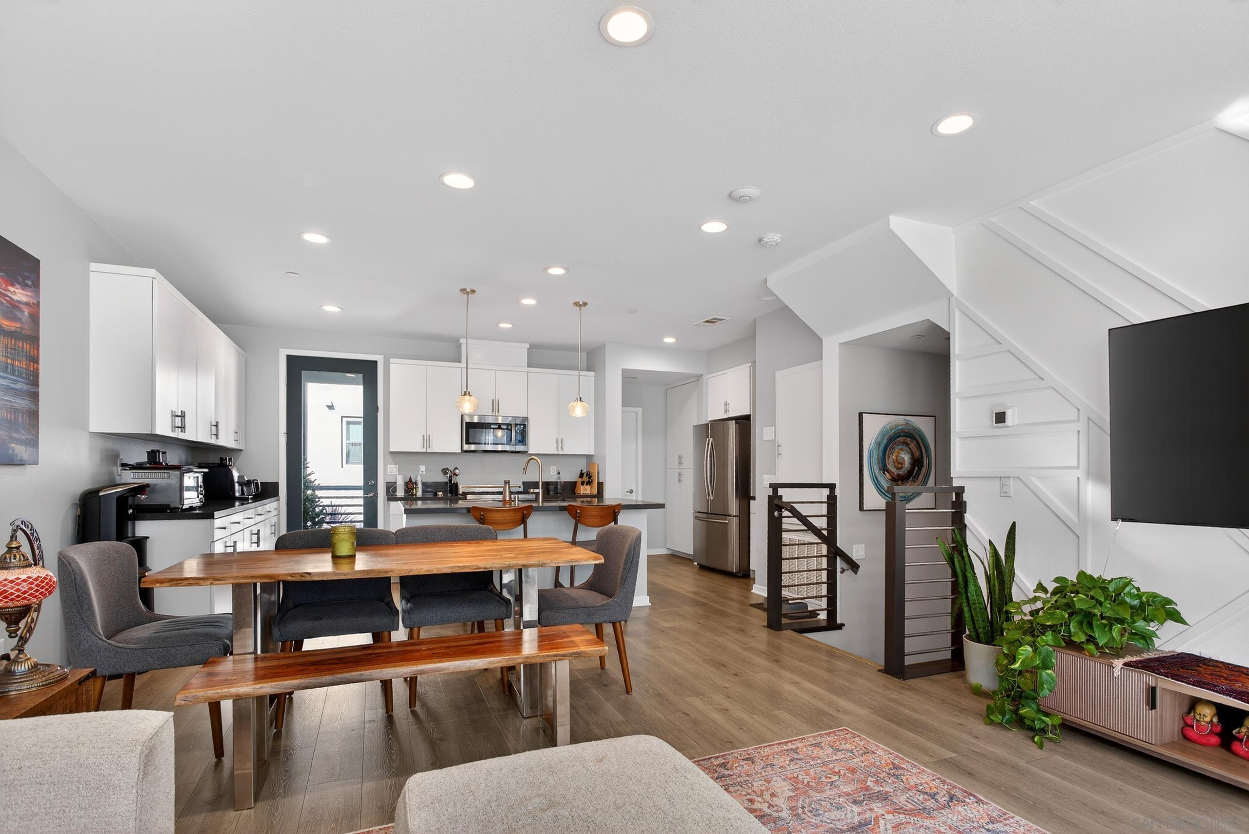 Detail Gallery Image 14 of 53 For 1566  Vista Del Mar  2, Oceanside,  CA 92054 - 3 Beds | 3/1 Baths