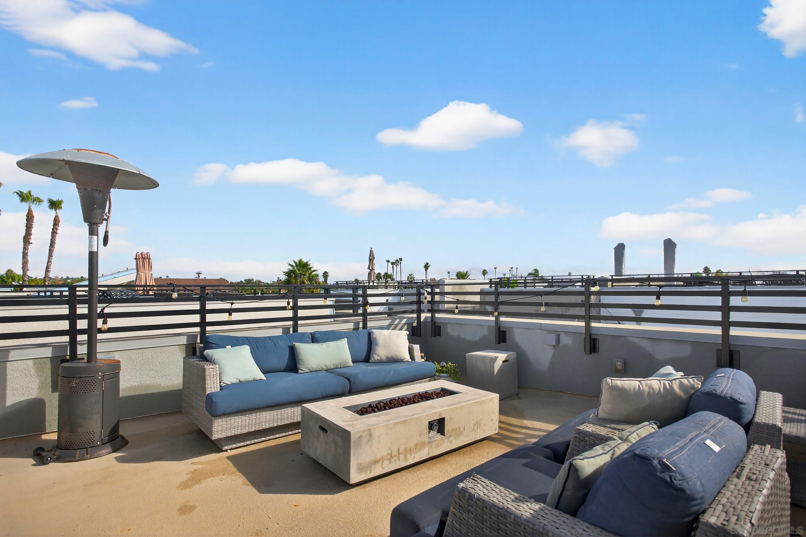 Detail Gallery Image 31 of 53 For 1566  Vista Del Mar  2, Oceanside,  CA 92054 - 3 Beds | 3/1 Baths