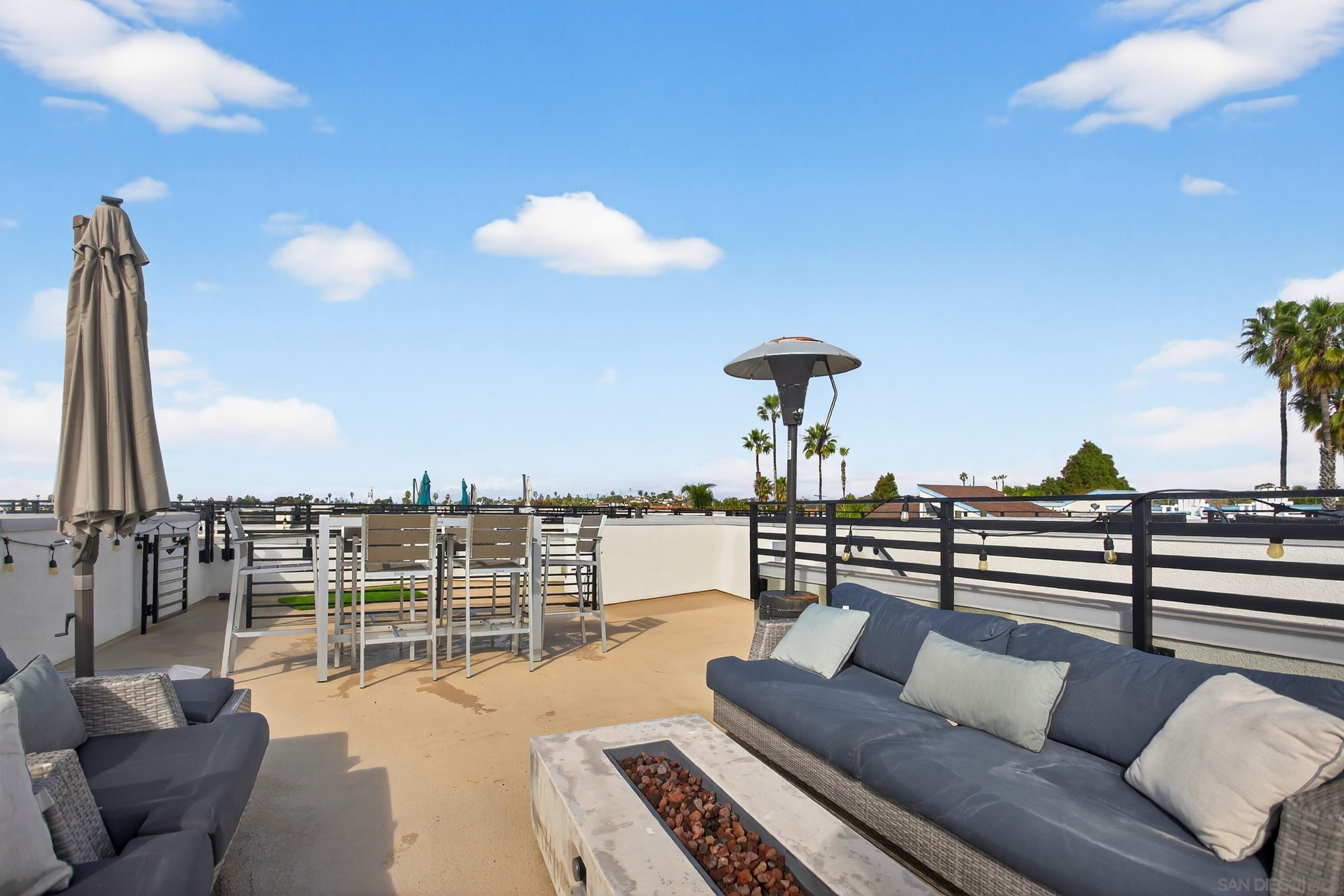 Detail Gallery Image 32 of 53 For 1566  Vista Del Mar  2, Oceanside,  CA 92054 - 3 Beds | 3/1 Baths