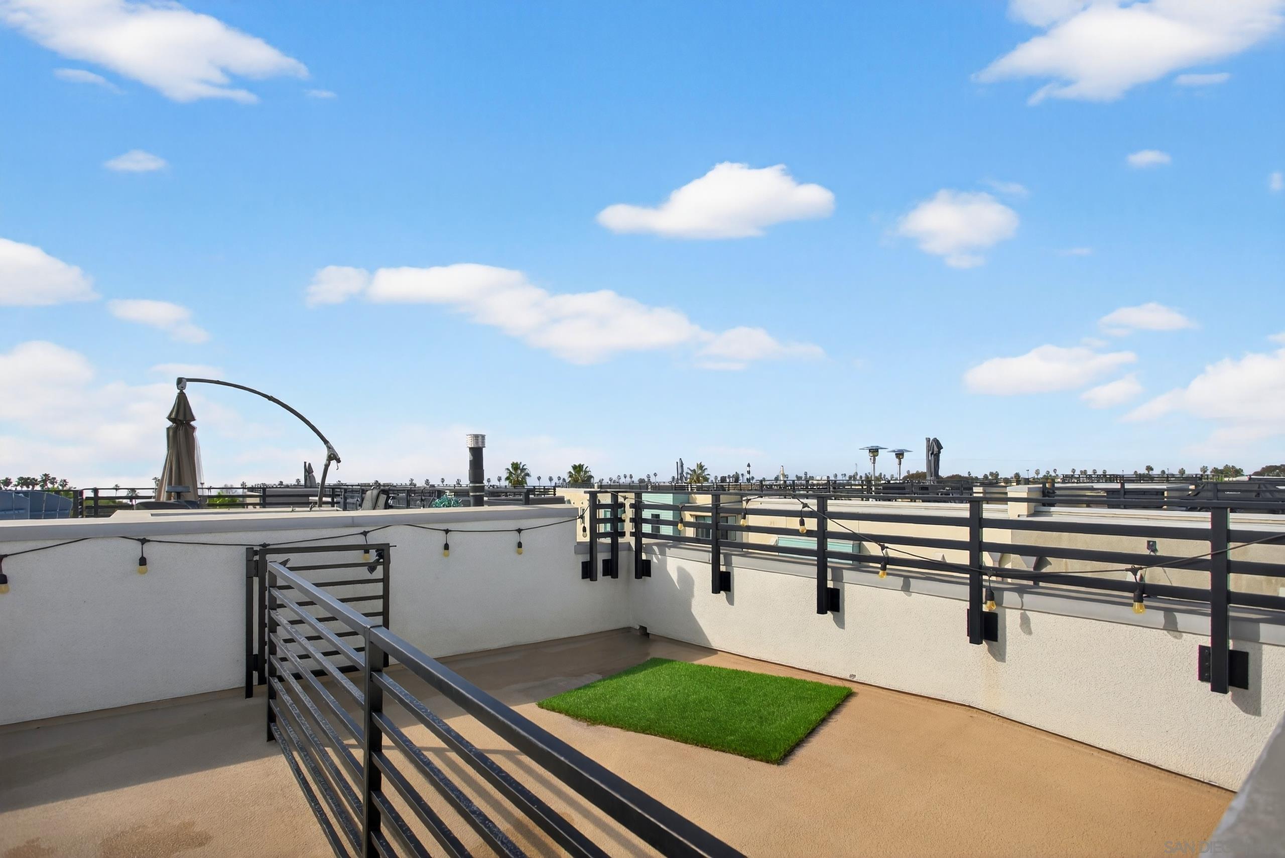 Detail Gallery Image 33 of 53 For 1566  Vista Del Mar  2, Oceanside,  CA 92054 - 3 Beds | 3/1 Baths