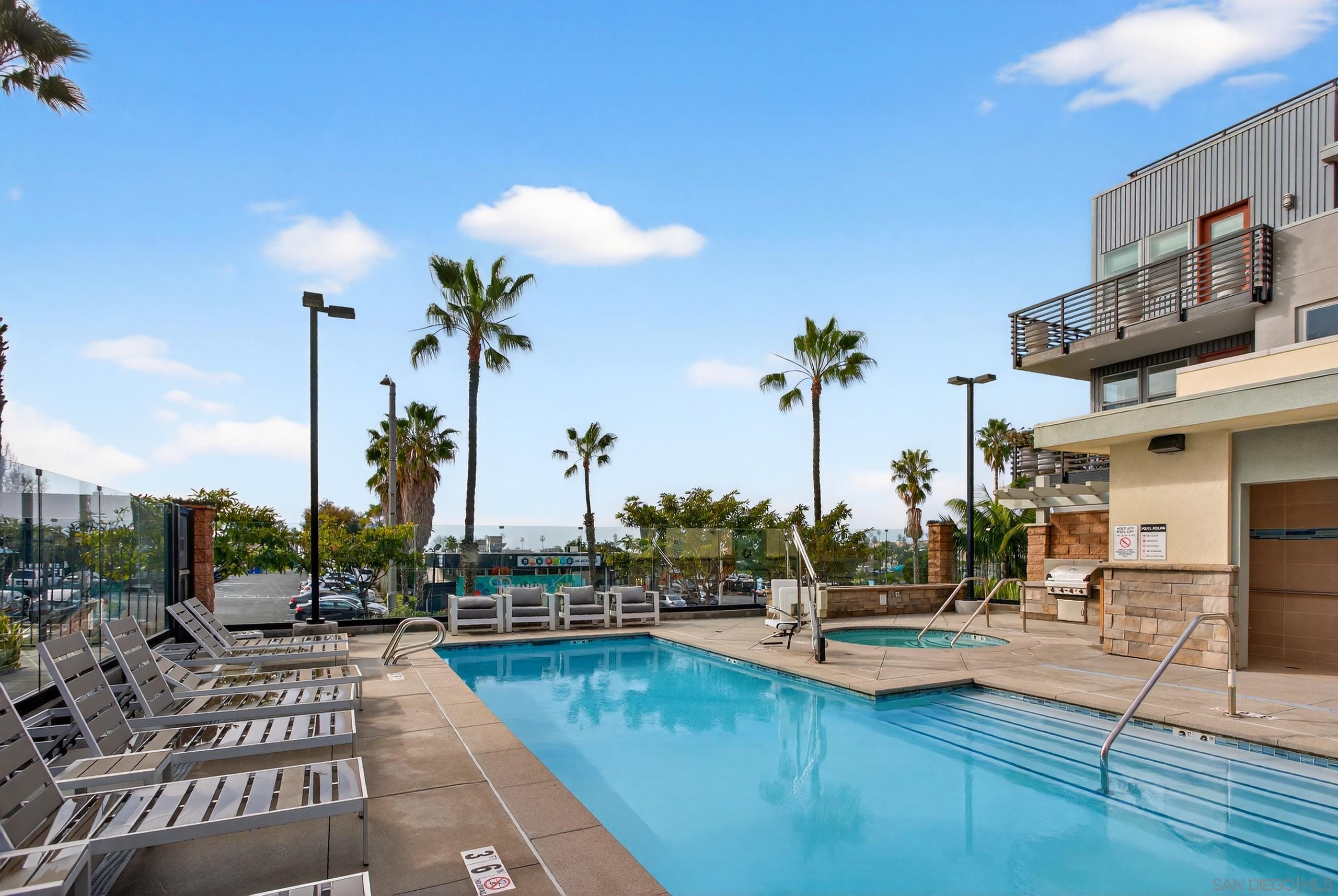 Detail Gallery Image 46 of 53 For 1566  Vista Del Mar  2, Oceanside,  CA 92054 - 3 Beds | 3/1 Baths