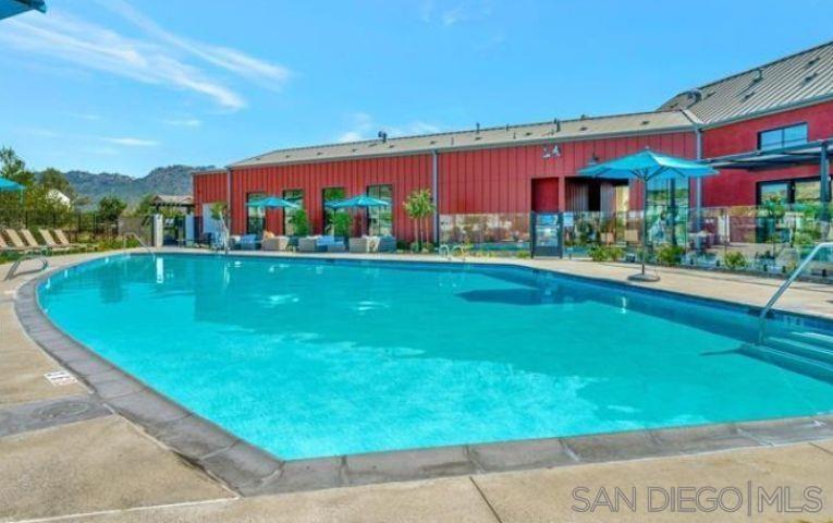 Detail Gallery Image 14 of 16 For 28229  Oak Perch Ct, Valley Center,  CA 92082 - 4 Beds | 3 Baths