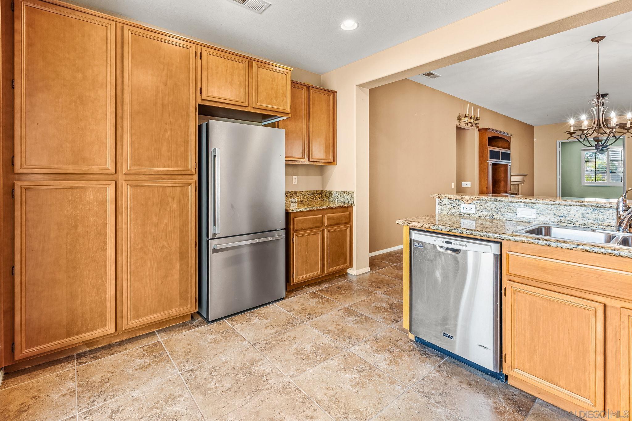 Detail Gallery Image 6 of 26 For 26684  Rim Creek Path, Menifee,  CA 92584 - 3 Beds | 2 Baths