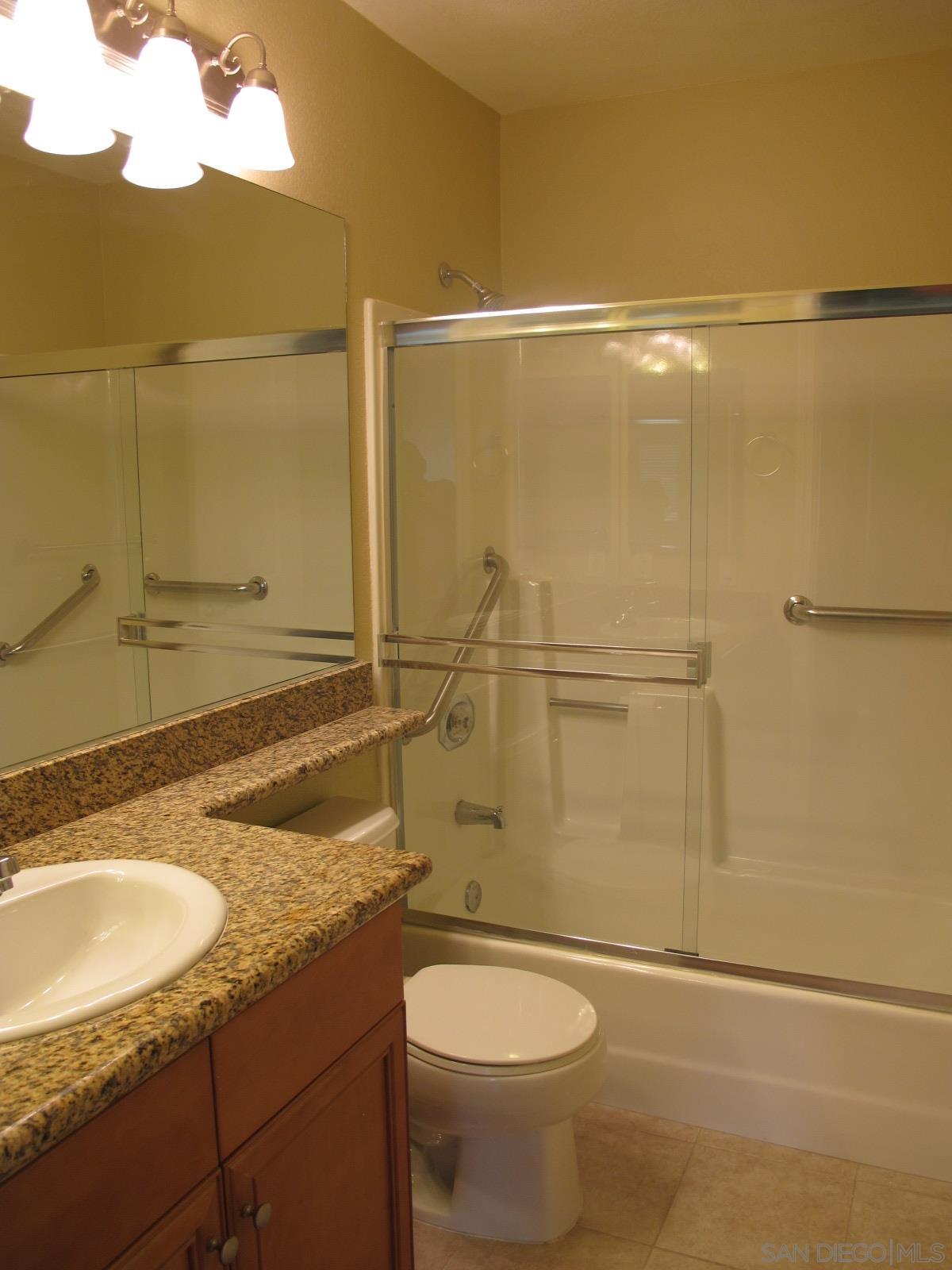 Detail Gallery Image 4 of 18 For 1423  Graves Av  175, El Cajon,  CA 92021 - 1 Beds | 1 Baths