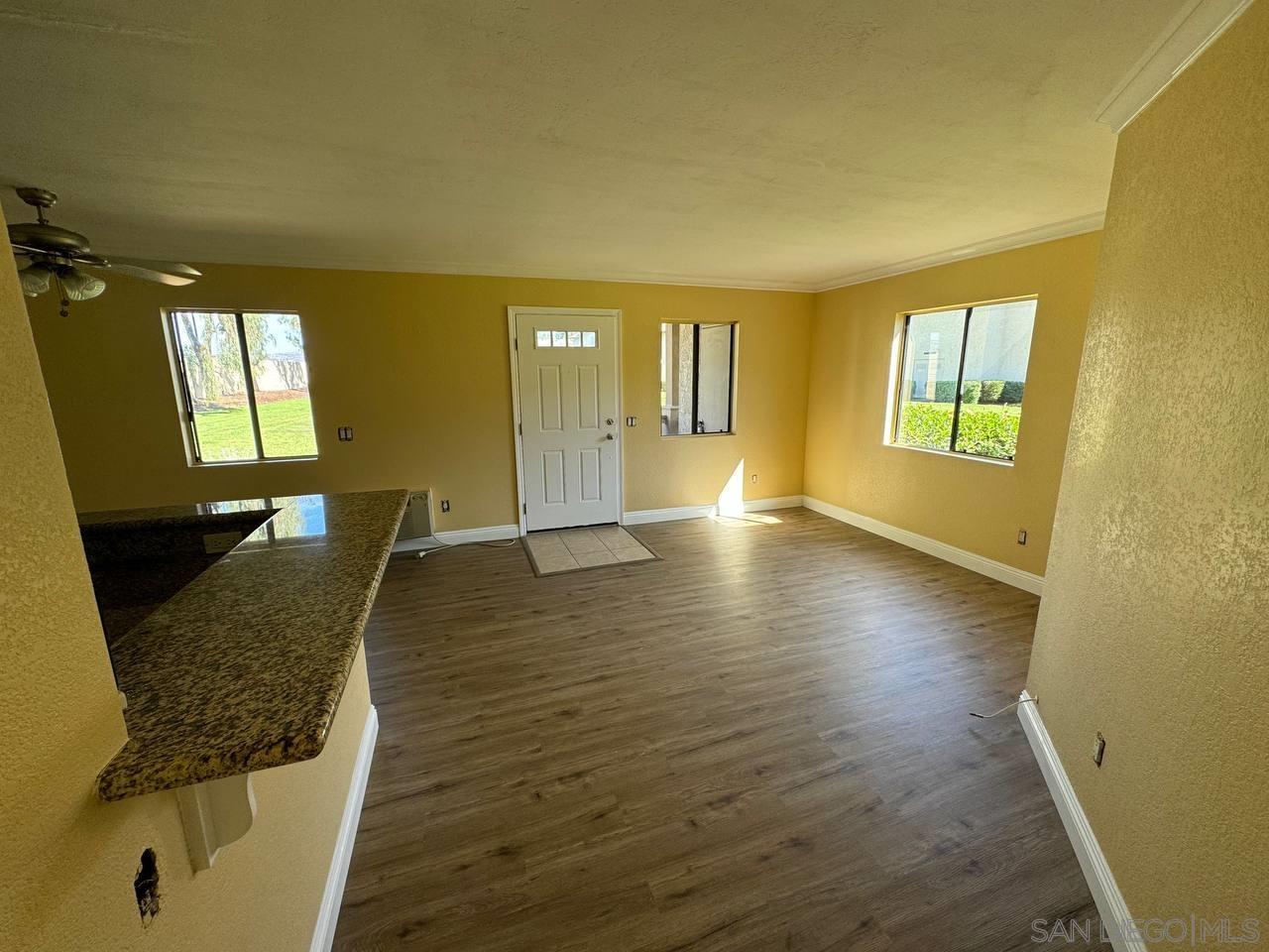 Detail Gallery Image 10 of 18 For 1423  Graves Av  175, El Cajon,  CA 92021 - 1 Beds | 1 Baths