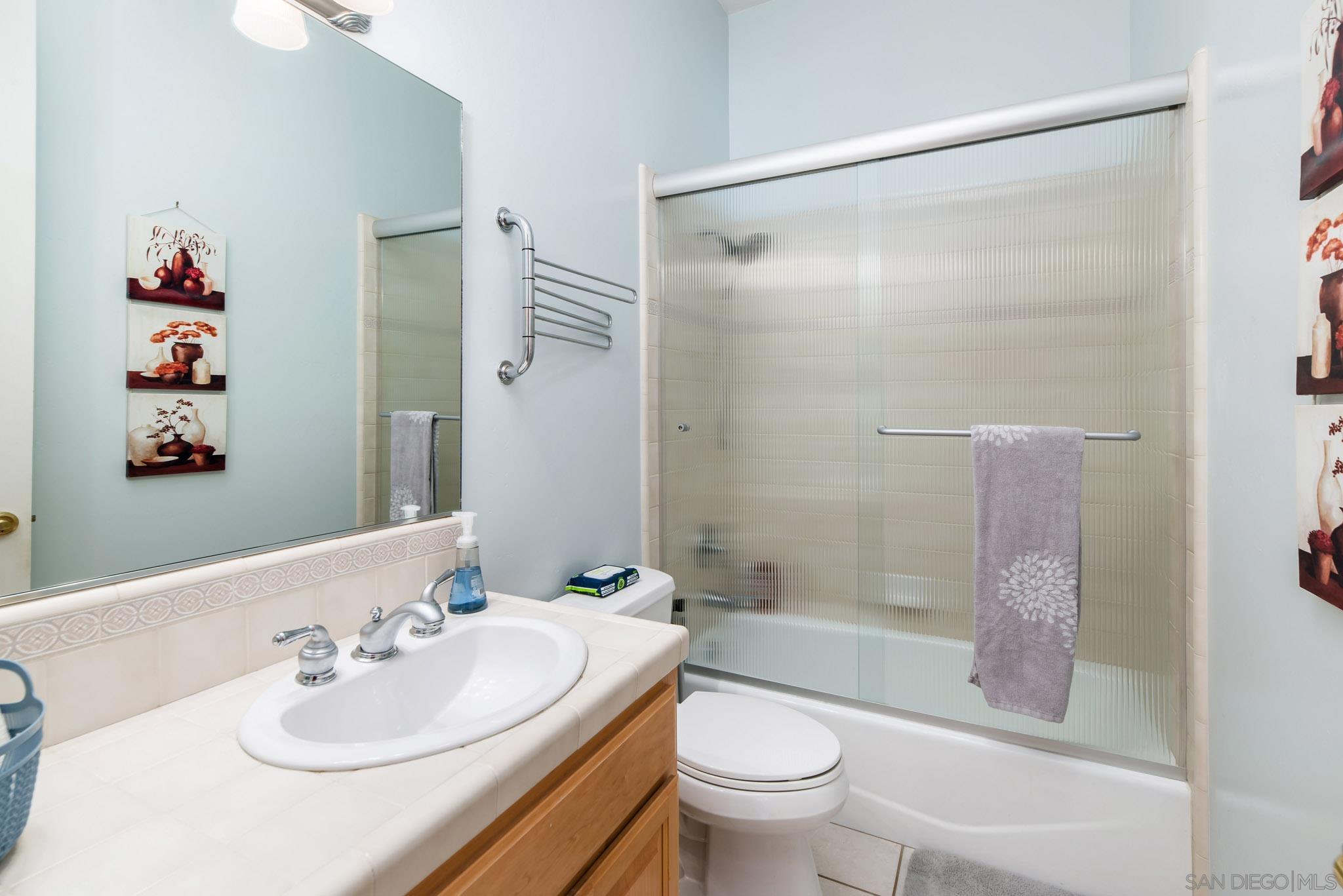 Detail Gallery Image 27 of 61 For 2635  Vista De Palomar, Fallbrook,  CA 92028 - 4 Beds | 3 Baths