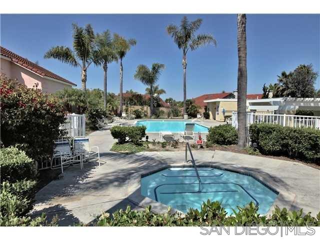 Detail Gallery Image 17 of 21 For 2626  Cove Ct, Vista,  CA 92081 - 3 Beds | 2/1 Baths