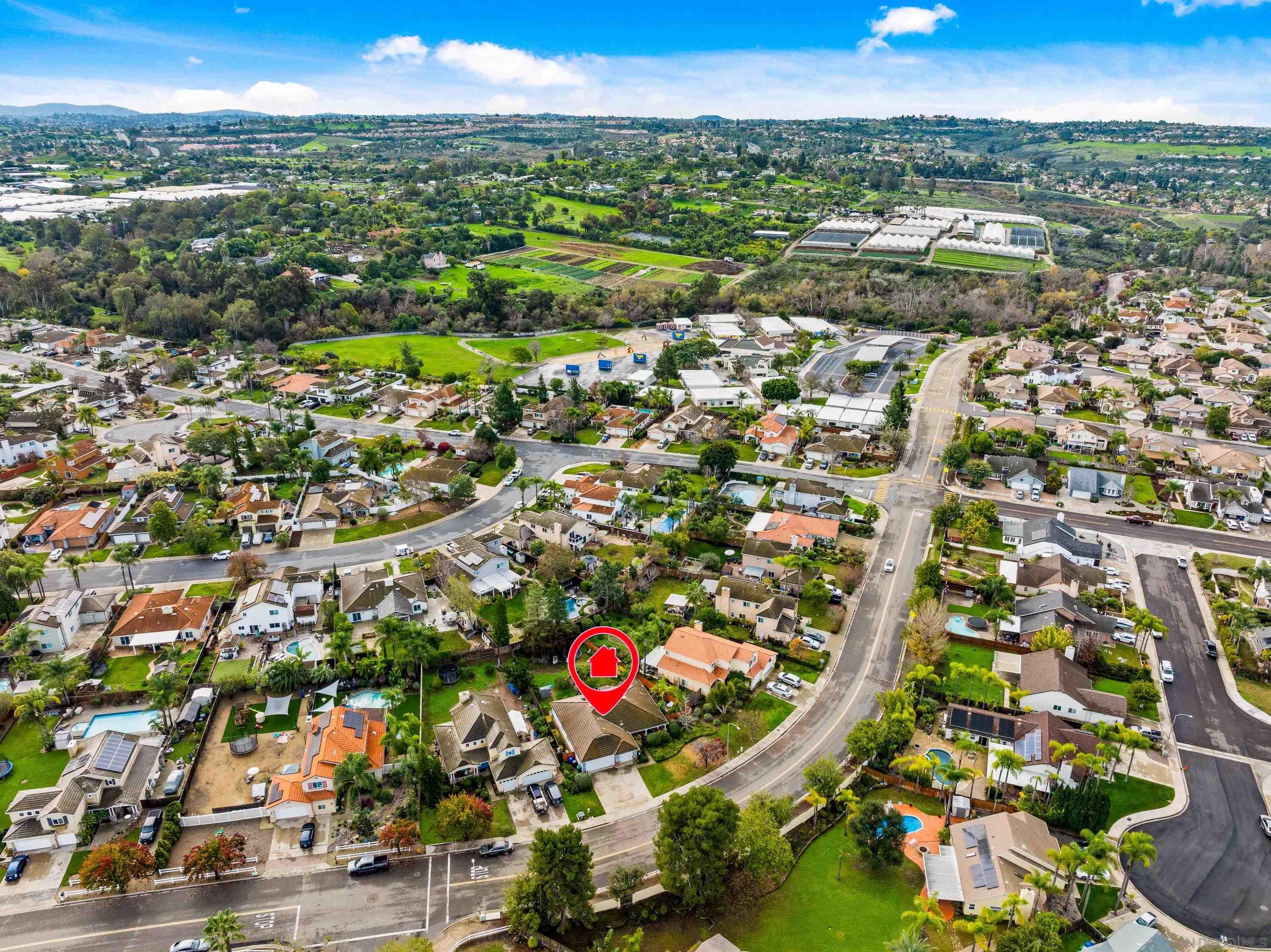 Detail Gallery Image 12 of 18 For 5761  Spur Ave, Oceanside,  CA 92057 - 4 Beds | 2 Baths