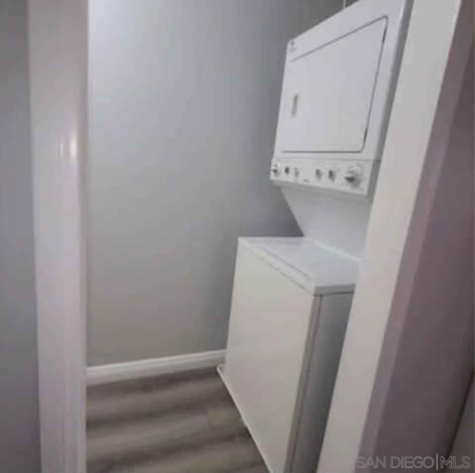 Detail Gallery Image 11 of 26 For 3934  Marine View Ave  3934 1/2, San Diego,  CA 92113 - 3 Beds | 1 Baths