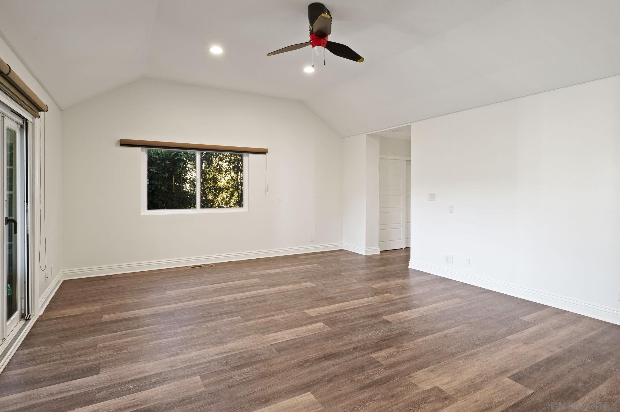 Detail Gallery Image 22 of 38 For 12740  via Felino, Del Mar,  CA 92014 - 3 Beds | 3/1 Baths