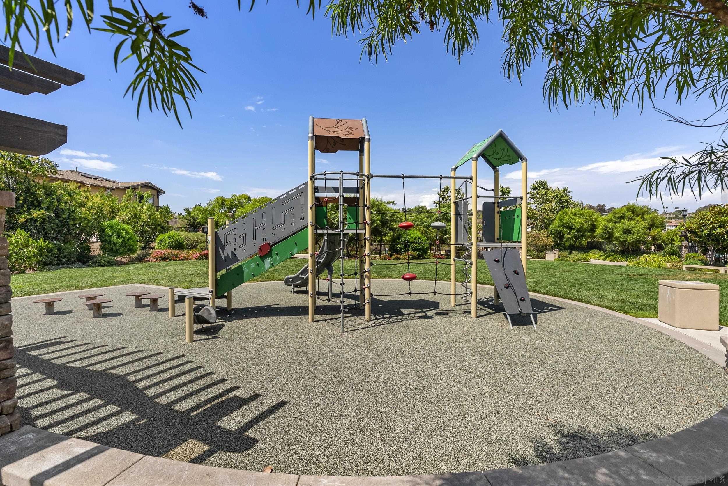 Detail Gallery Image 48 of 62 For 3304  Telaga Rd, Carlsbad,  CA 92010 - 4 Beds | 2/1 Baths