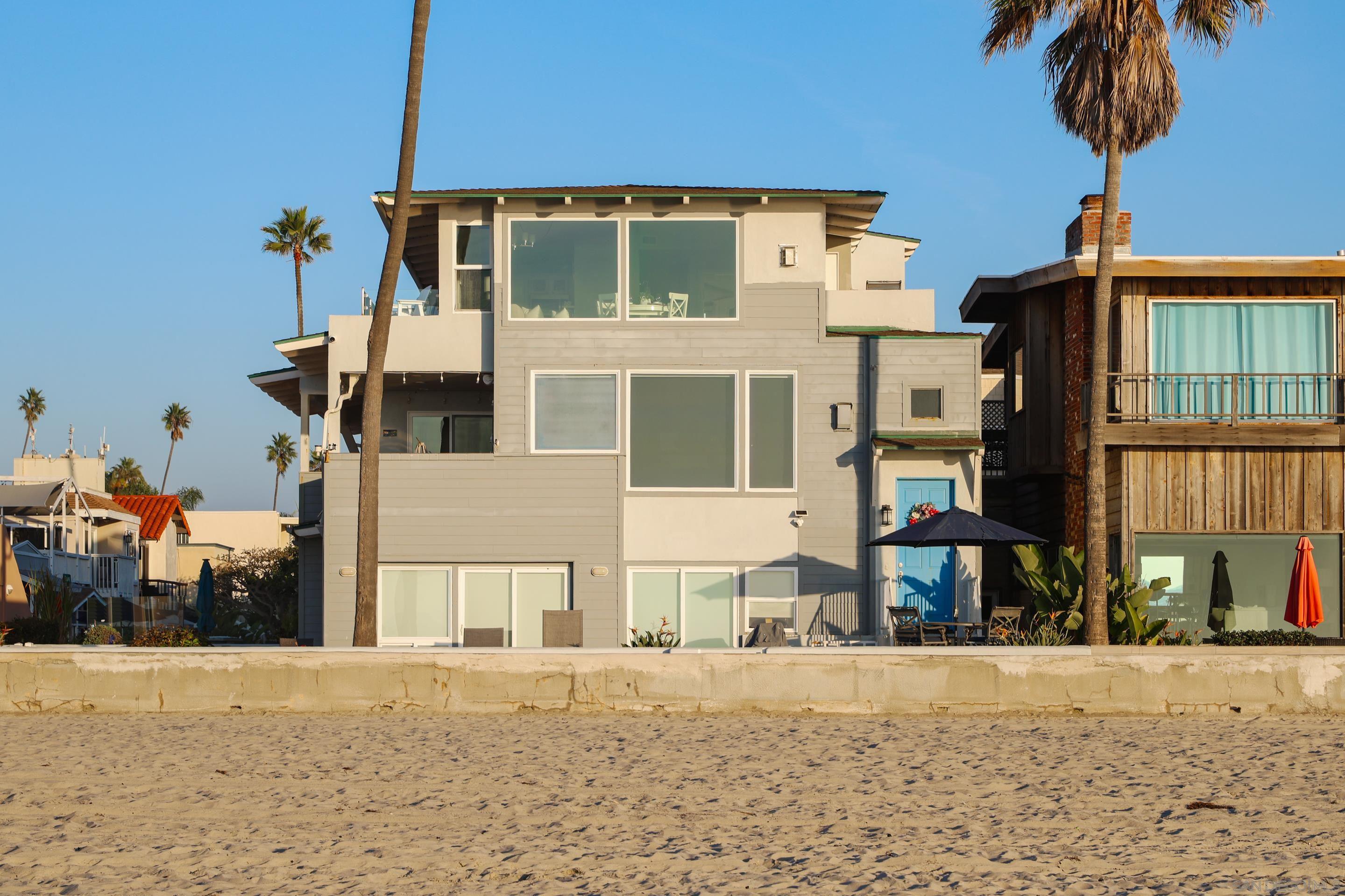 Detail Gallery Image 26 of 33 For 2949  Ocean Front Walk, San Diego,  CA 92109 - 3 Beds | 3 Baths