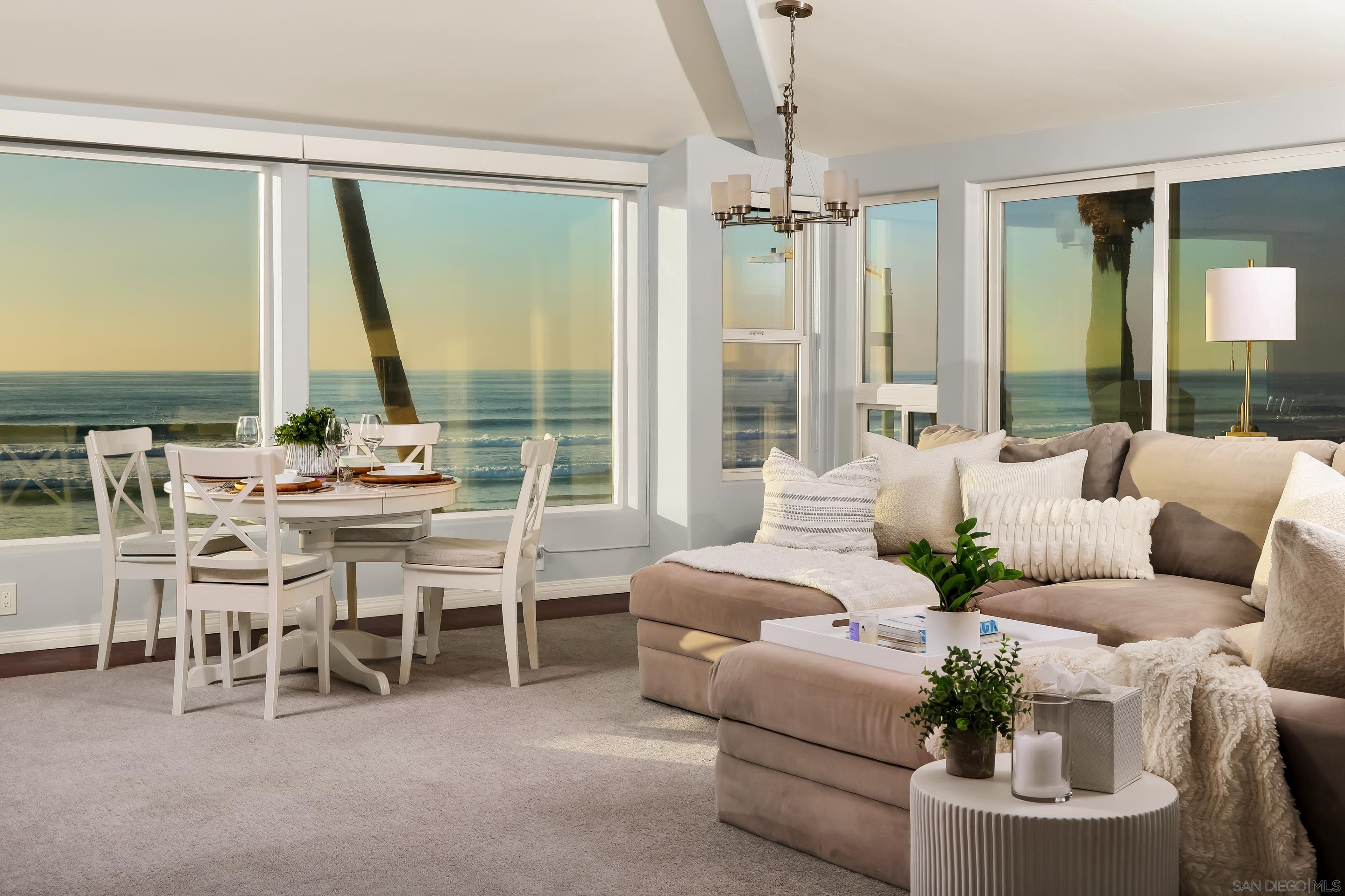 Detail Gallery Image 5 of 34 For 2949  Ocean Front Walk, San Diego,  CA 92109 - 3 Beds | 3 Baths