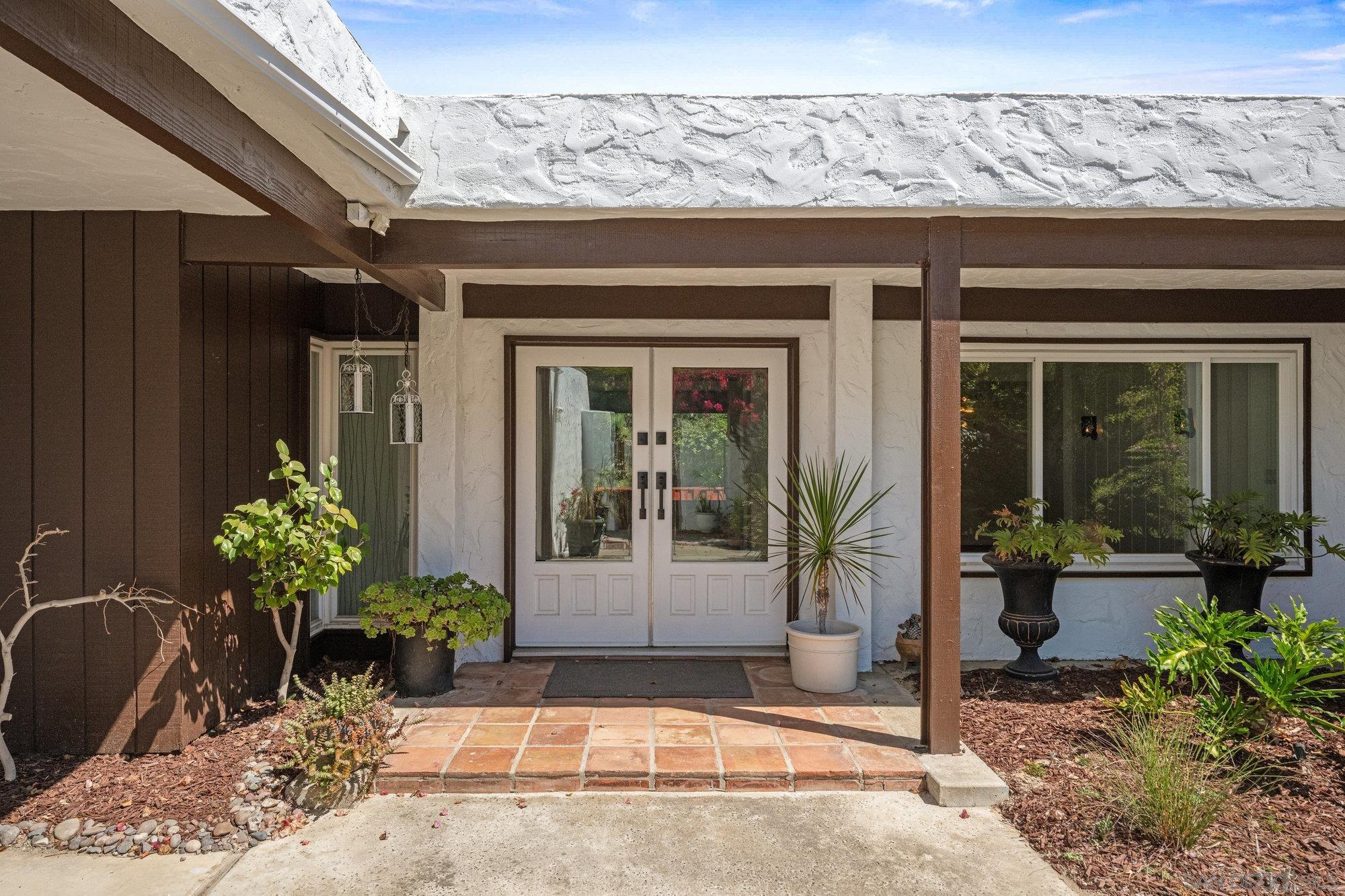 Detail Gallery Image 21 of 31 For 1640  El Paso Real, La Jolla,  CA 92037 - 4 Beds | 3 Baths