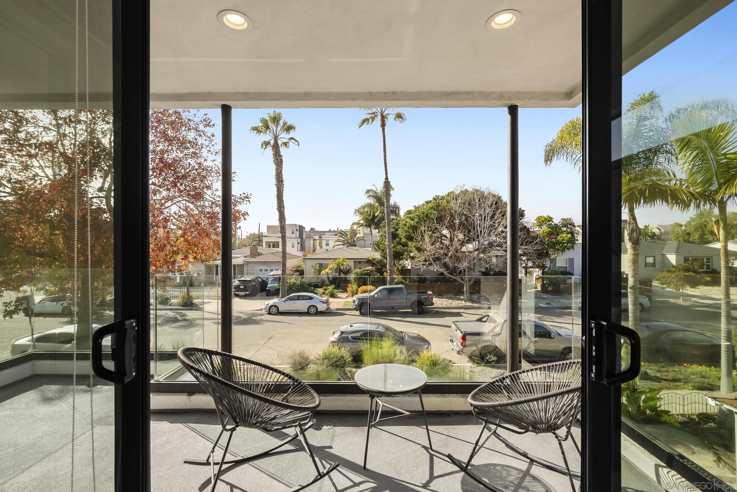 Detail Gallery Image 19 of 34 For 3913  Kendall St, San Diego,  CA 92109 - 4 Beds | 3/1 Baths