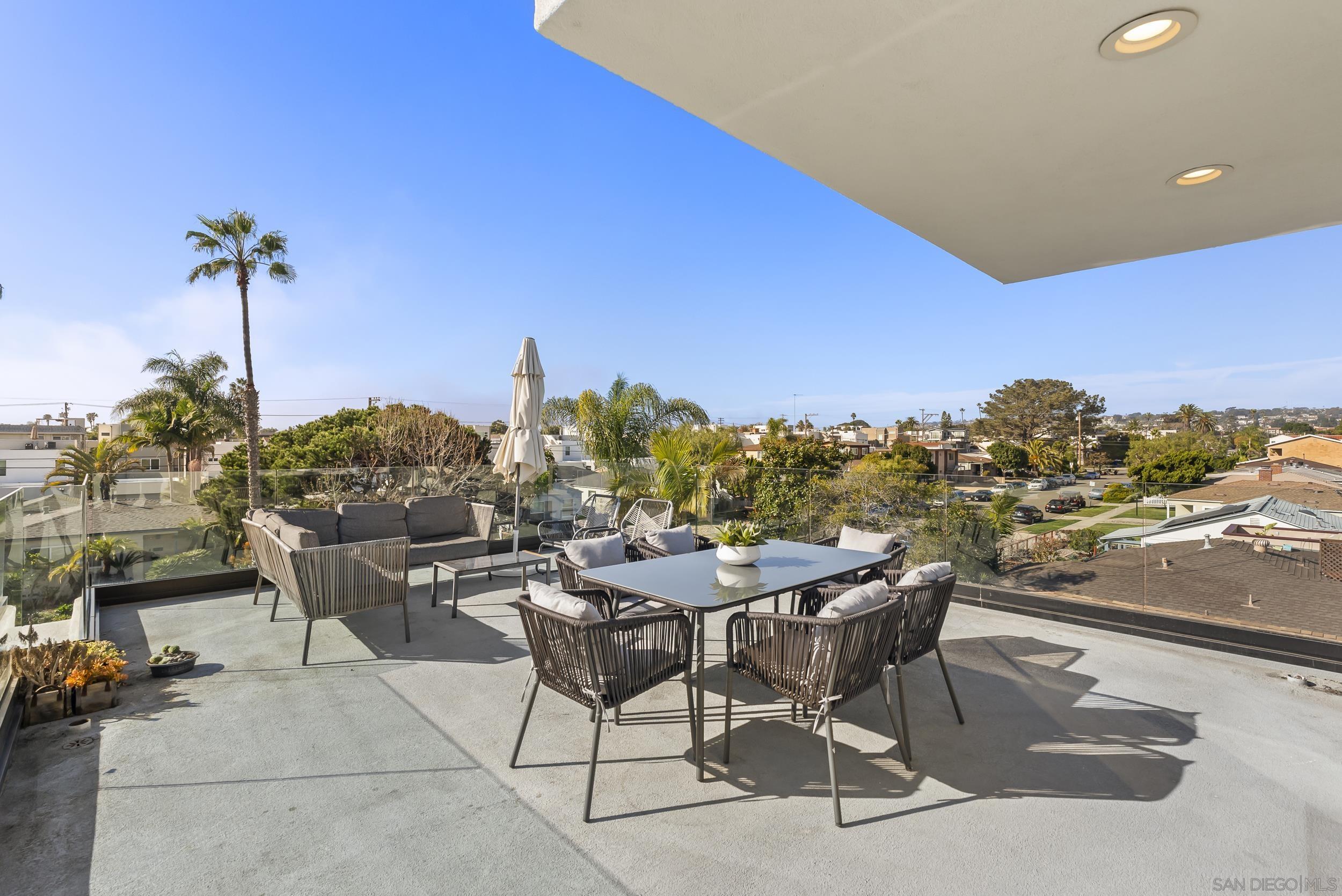 Detail Gallery Image 29 of 34 For 3913  Kendall St, San Diego,  CA 92109 - 4 Beds | 3/1 Baths