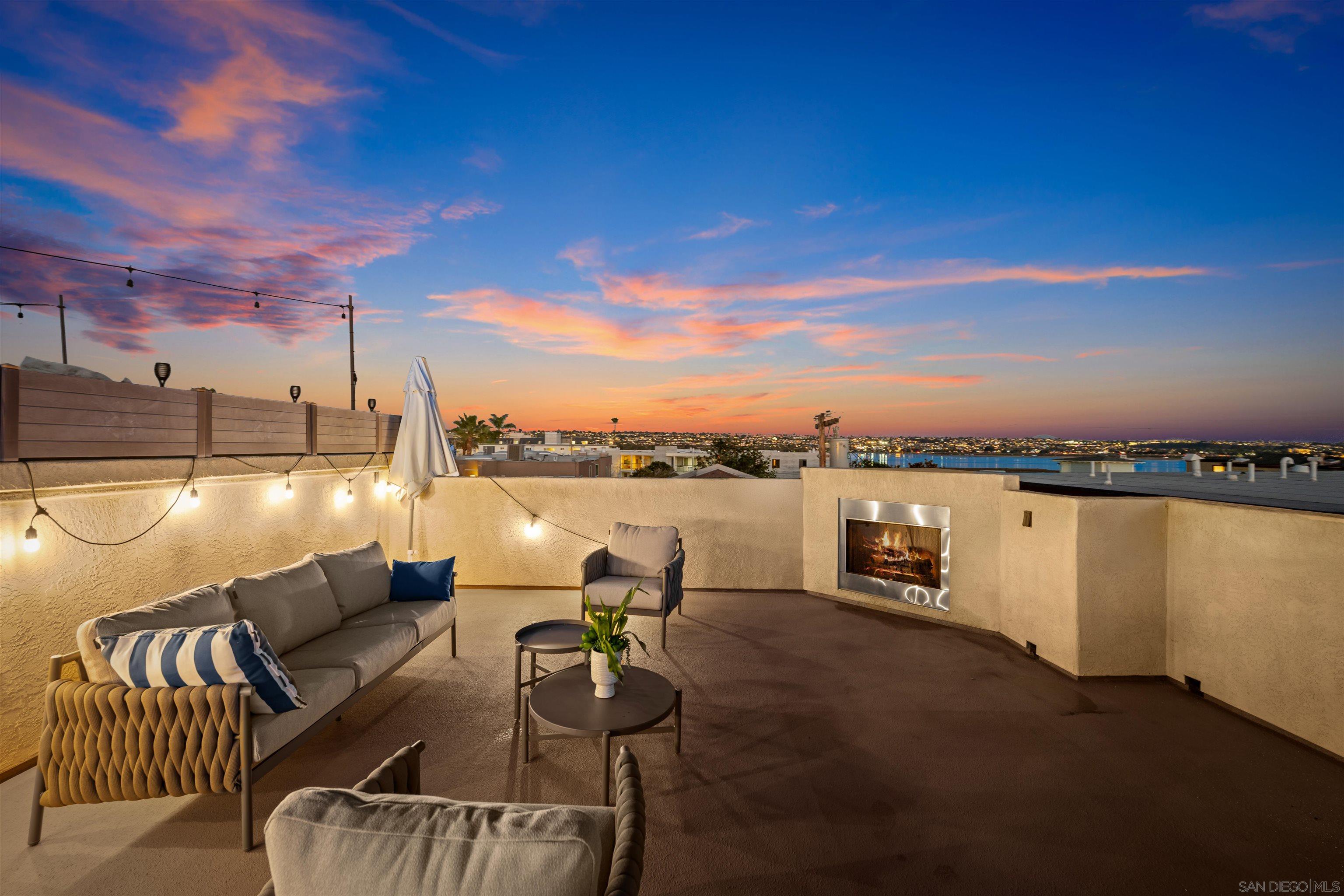 Detail Gallery Image 26 of 36 For 3957  Lamont St, San Diego,  CA 92109 - 2 Beds | 2/1 Baths