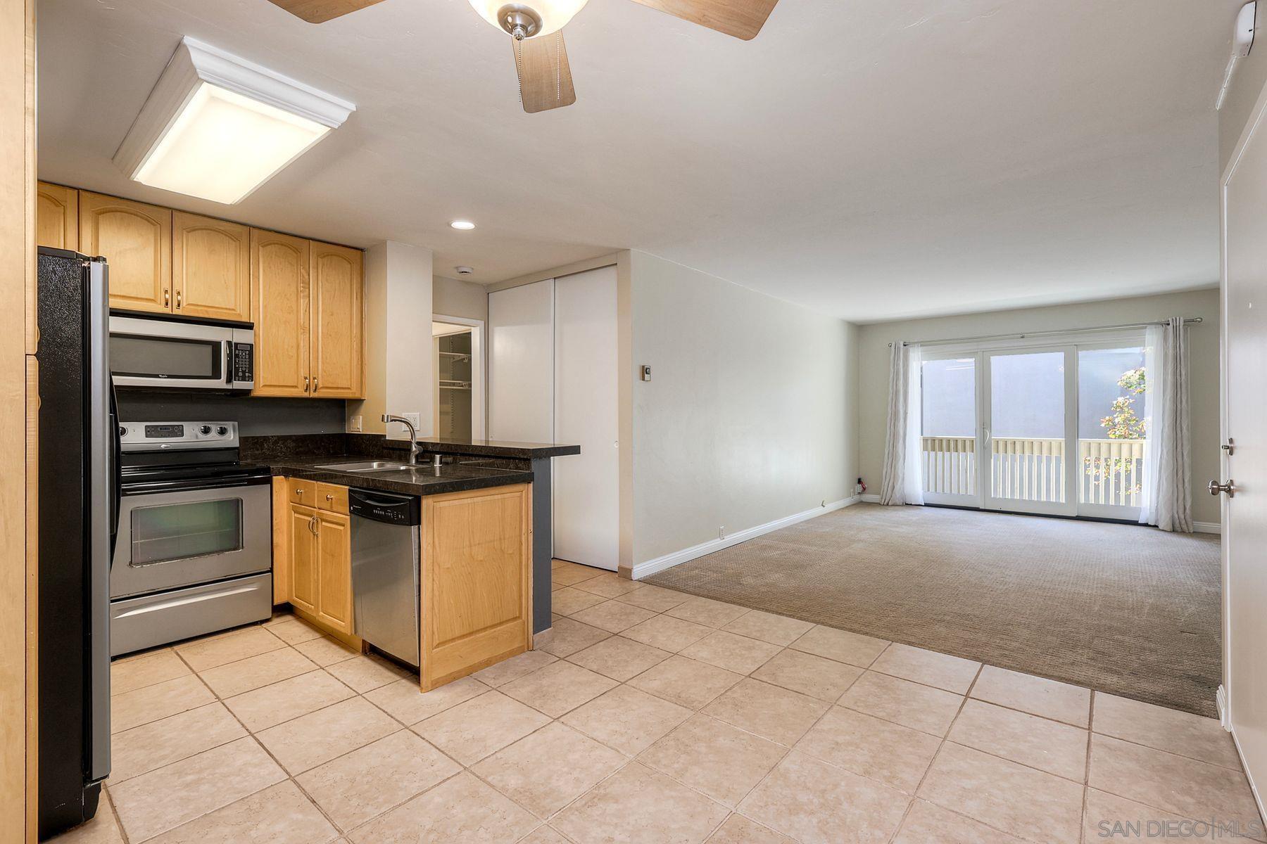 Detail Gallery Image 5 of 52 For 1775  Diamond Street  #201,  San Diego,  CA 92109 - 1 Beds | 1 Baths