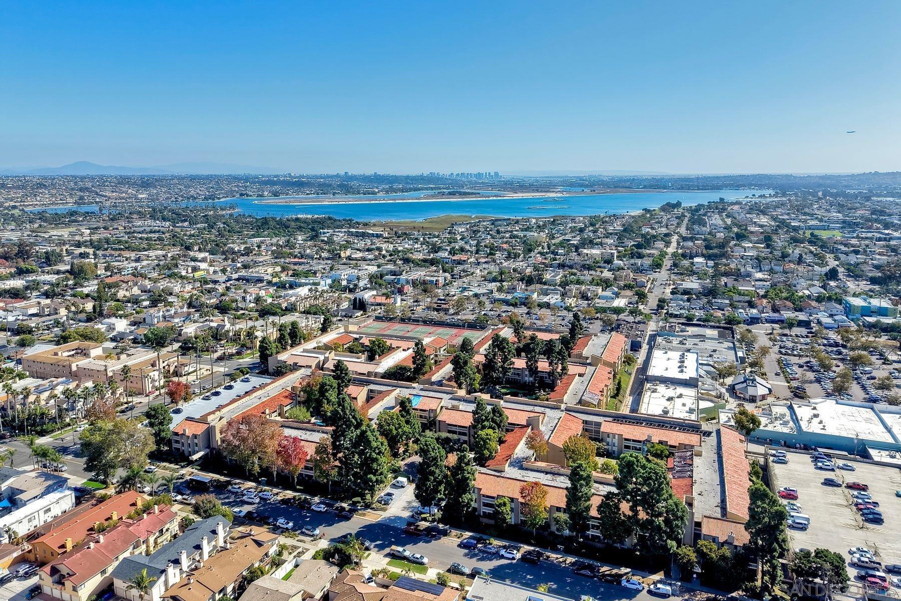 Detail Gallery Image 45 of 52 For 1775  Diamond Street  #201,  San Diego,  CA 92109 - 1 Beds | 1 Baths