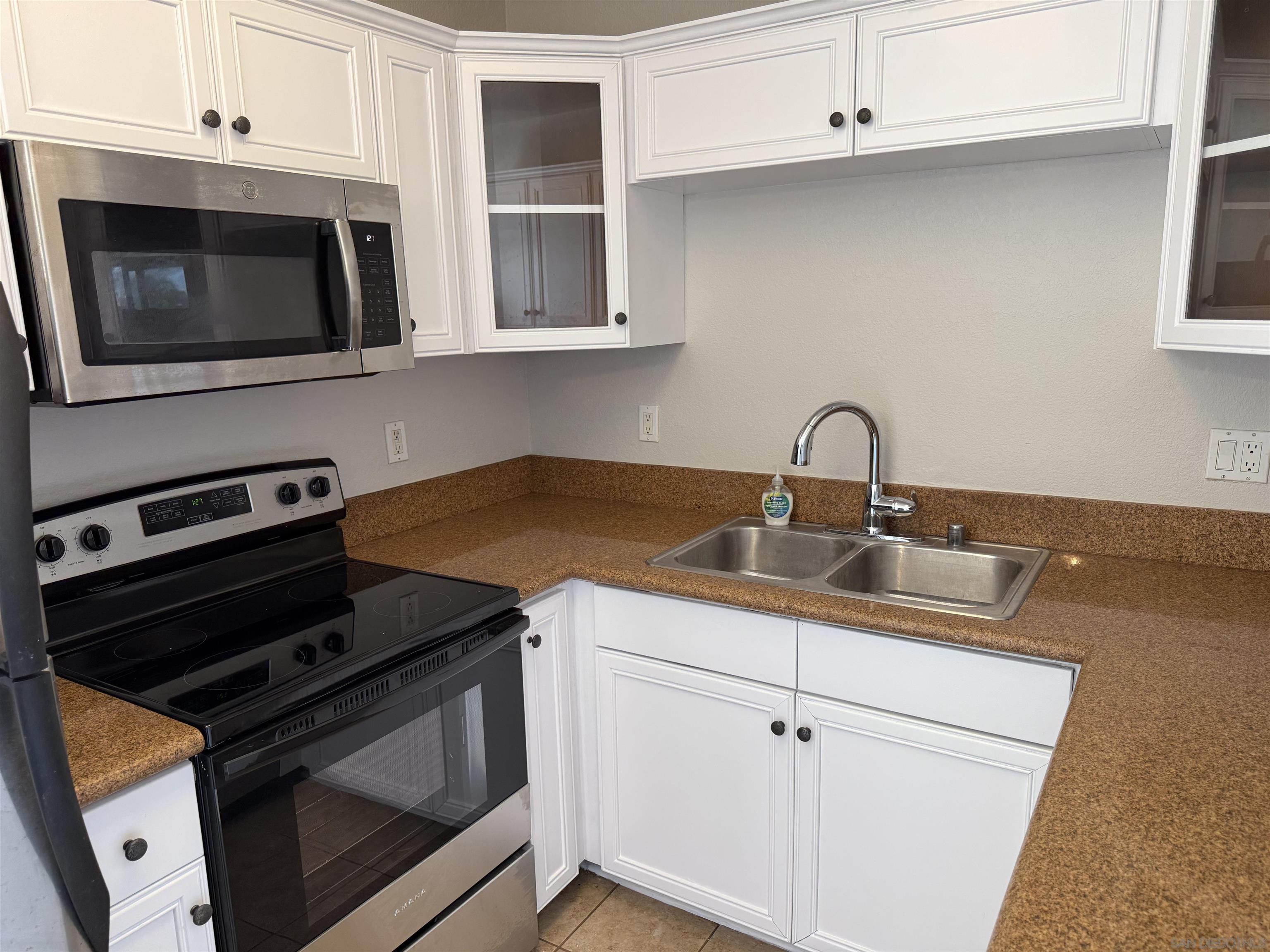 Detail Gallery Image 5 of 28 For 6666  Beadnell Way  #15,  San Diego,  CA 92117 - 1 Beds | 1 Baths